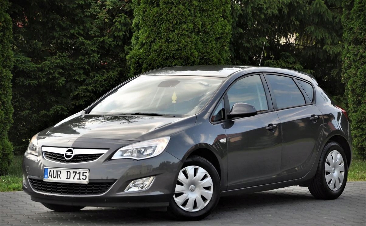 Opel Astra 1.4 TURBO 140KM Klimatronic El Serw 