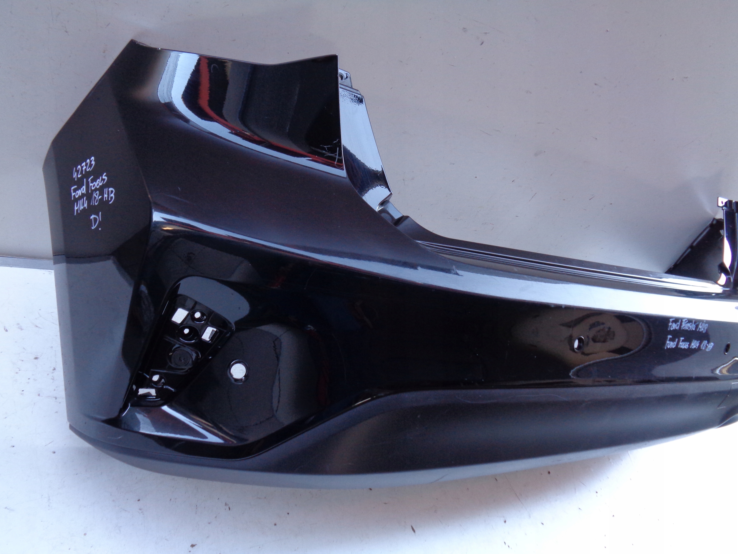 Paraurti posteriore FORD FOCUS MK4 18- HB NR 42723