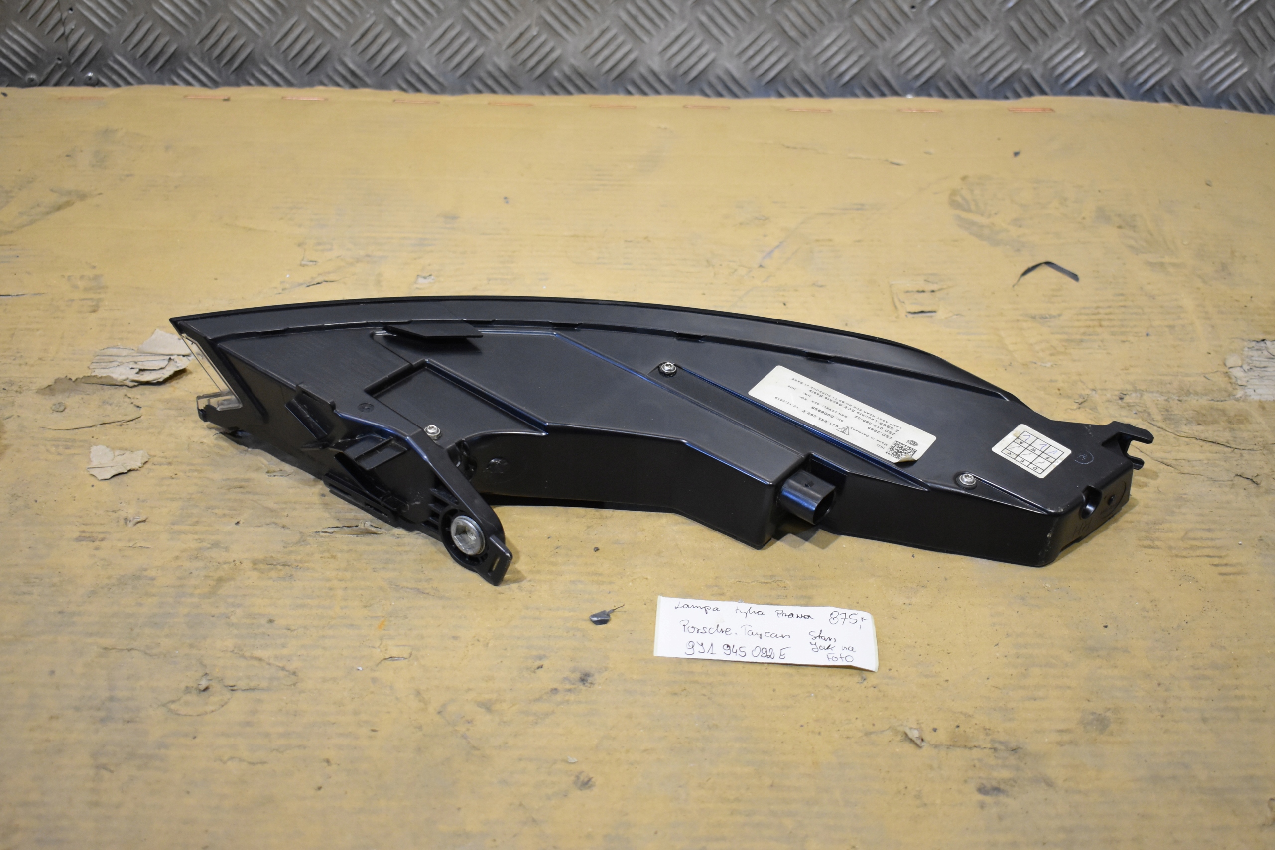 light rear right PORSCHE TAYCAN 1