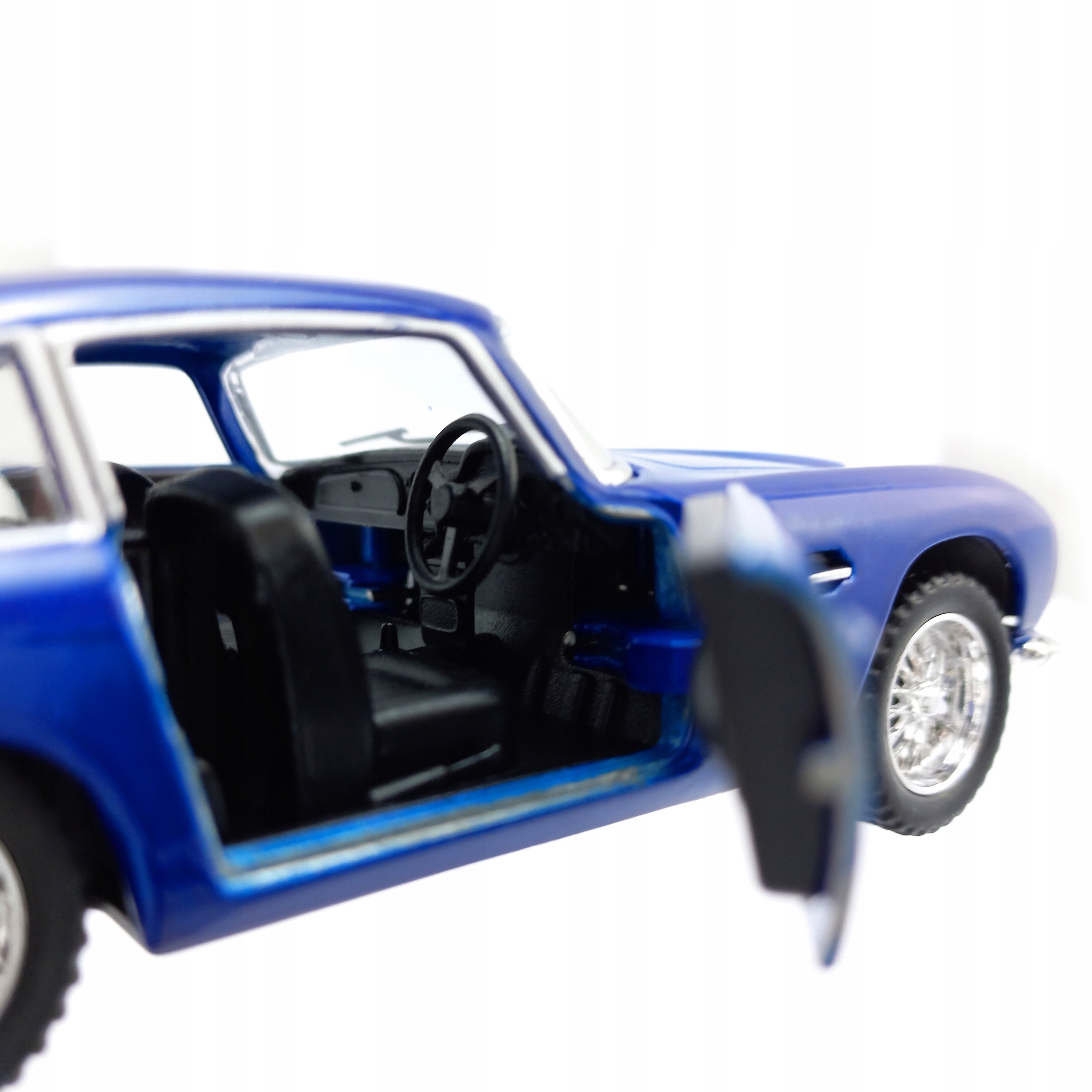 AUTO METALOWE ASTON MARTIN DB5 METALOWY SAMOCHÓD MODEL AUTKO KINSMART 1:38 Seria Auto model ASTON MARTIN DB5 KINSMART