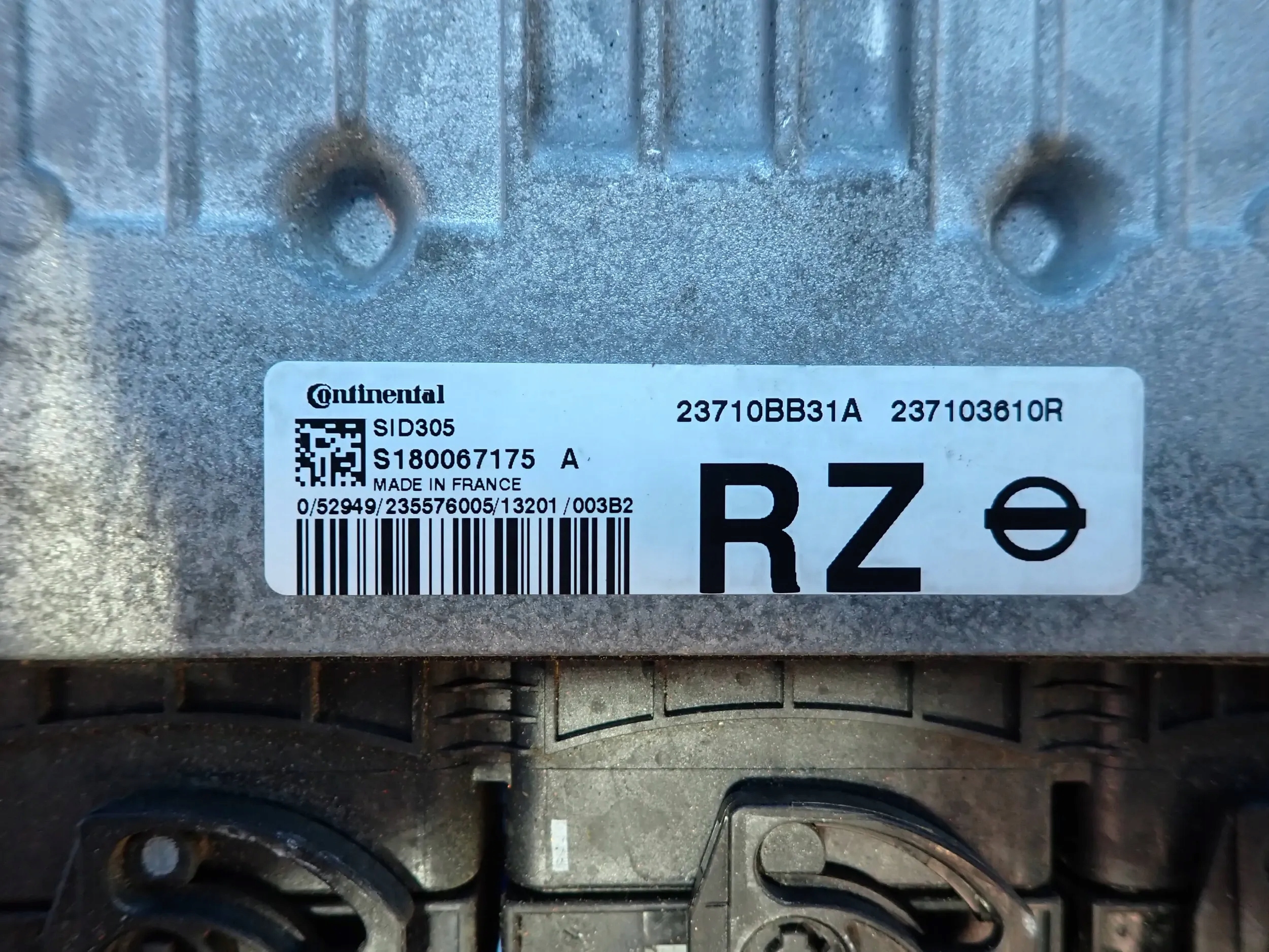 computer of the engine NISSAN 23710BB31A