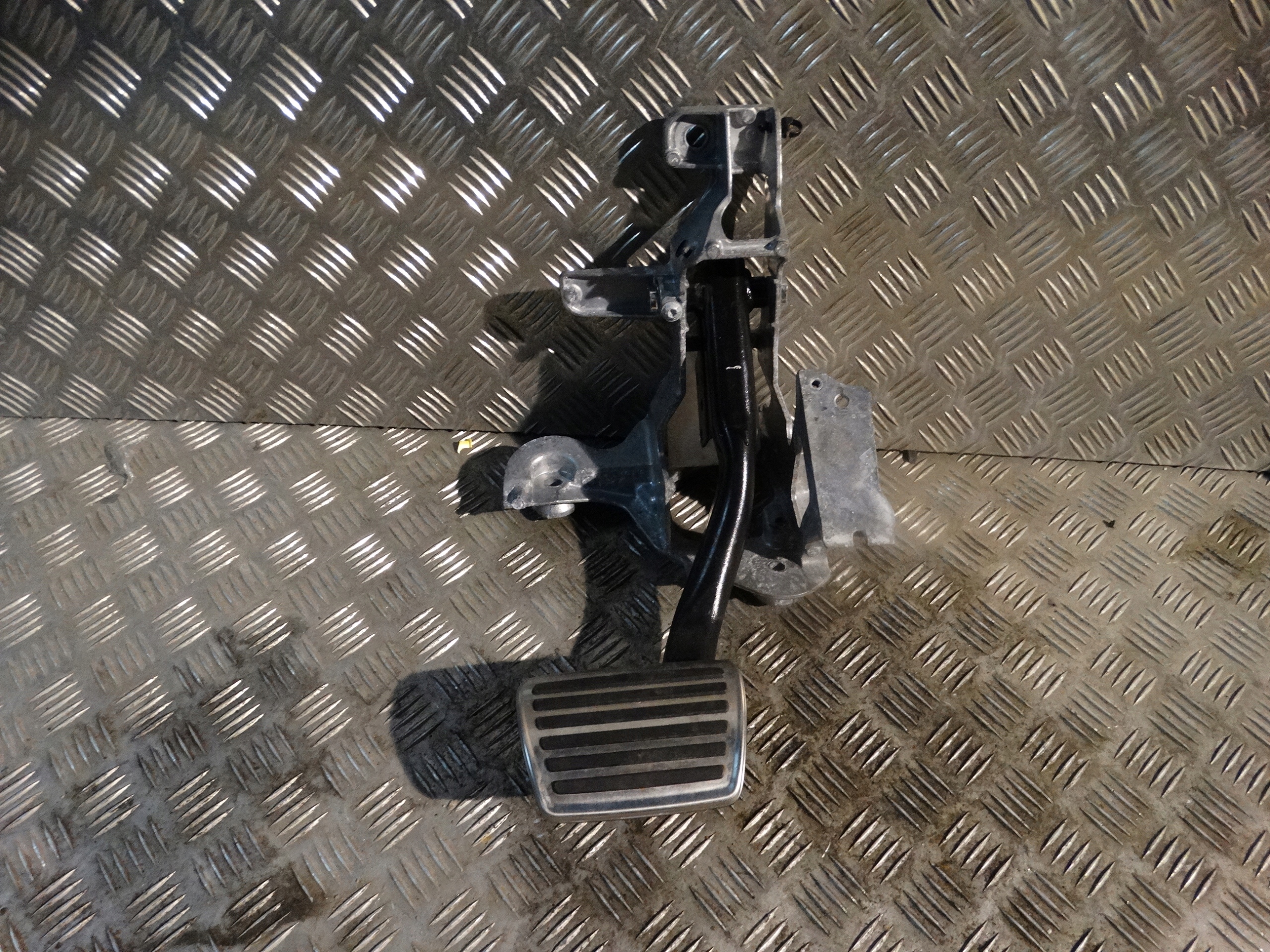 PEDAL BREMSE PORSCHE CAYENNE 9Y 1