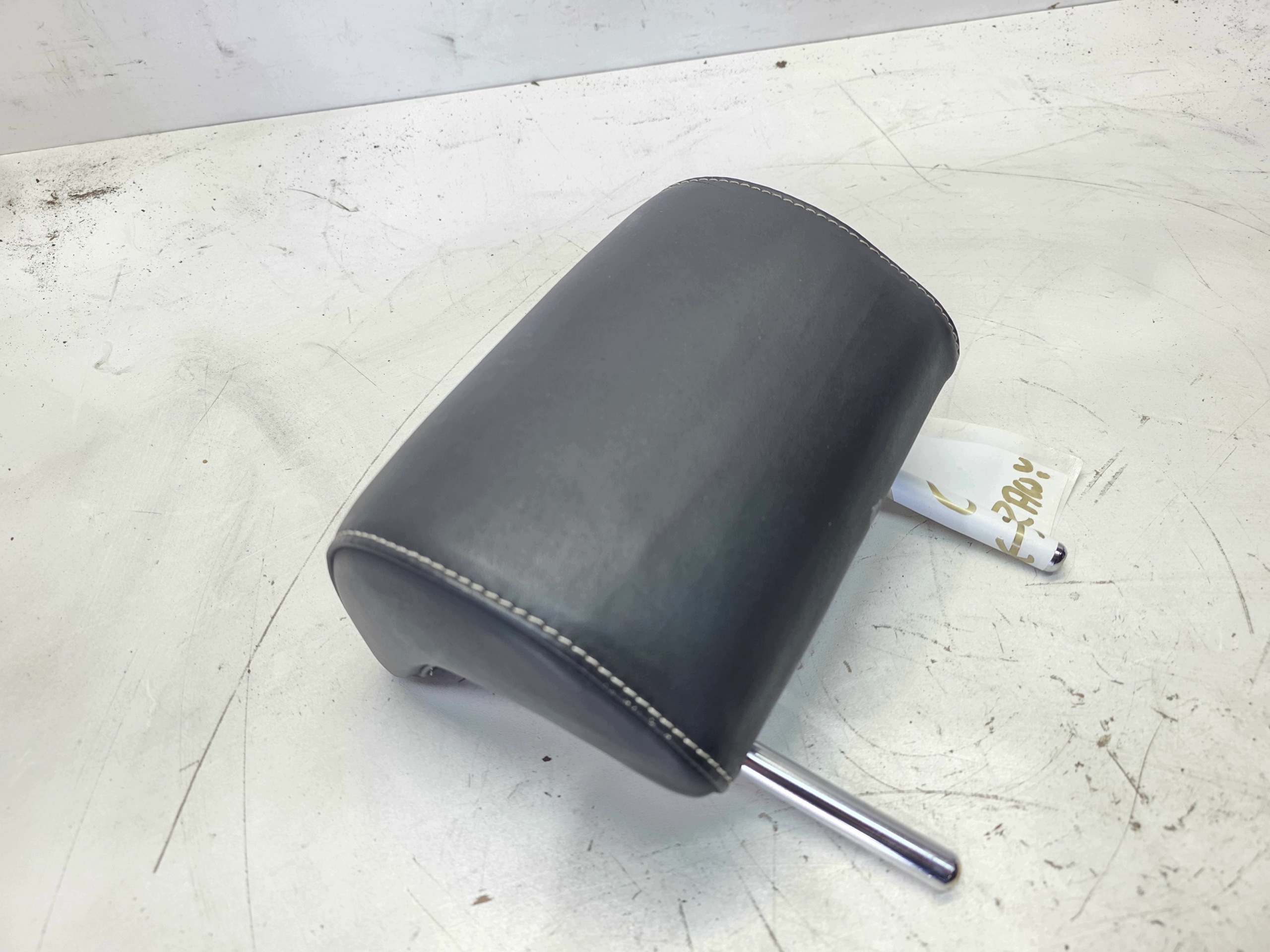rest rear seat left or right rear part AUDI A6 C6 leather BIALA NIC