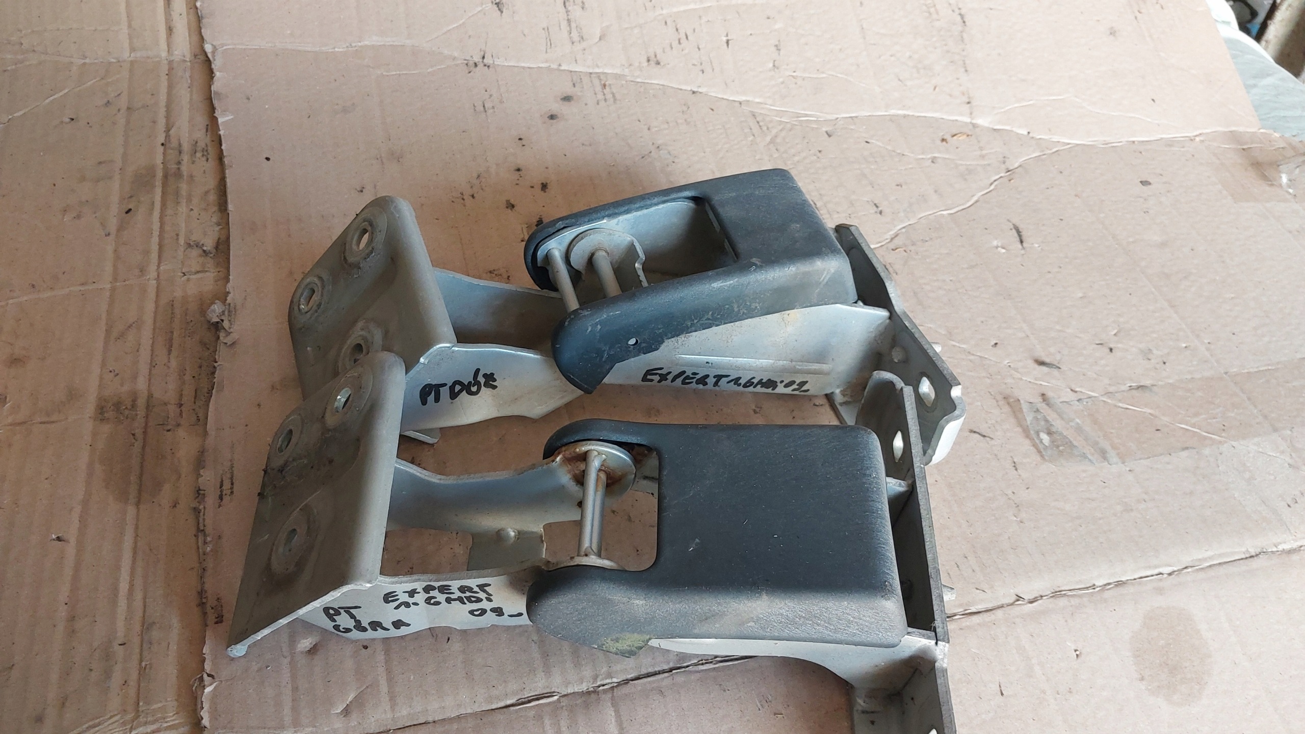 JUMPY SCUDO II EXPERT II 07-16 R. hinge door rear part right KOMPLET KOD EZRC