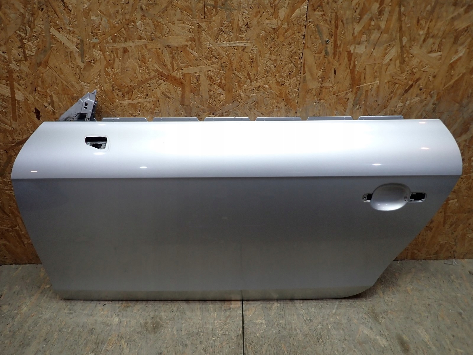 door left AUDI TT 8J 2006-2014R 8J0831051A