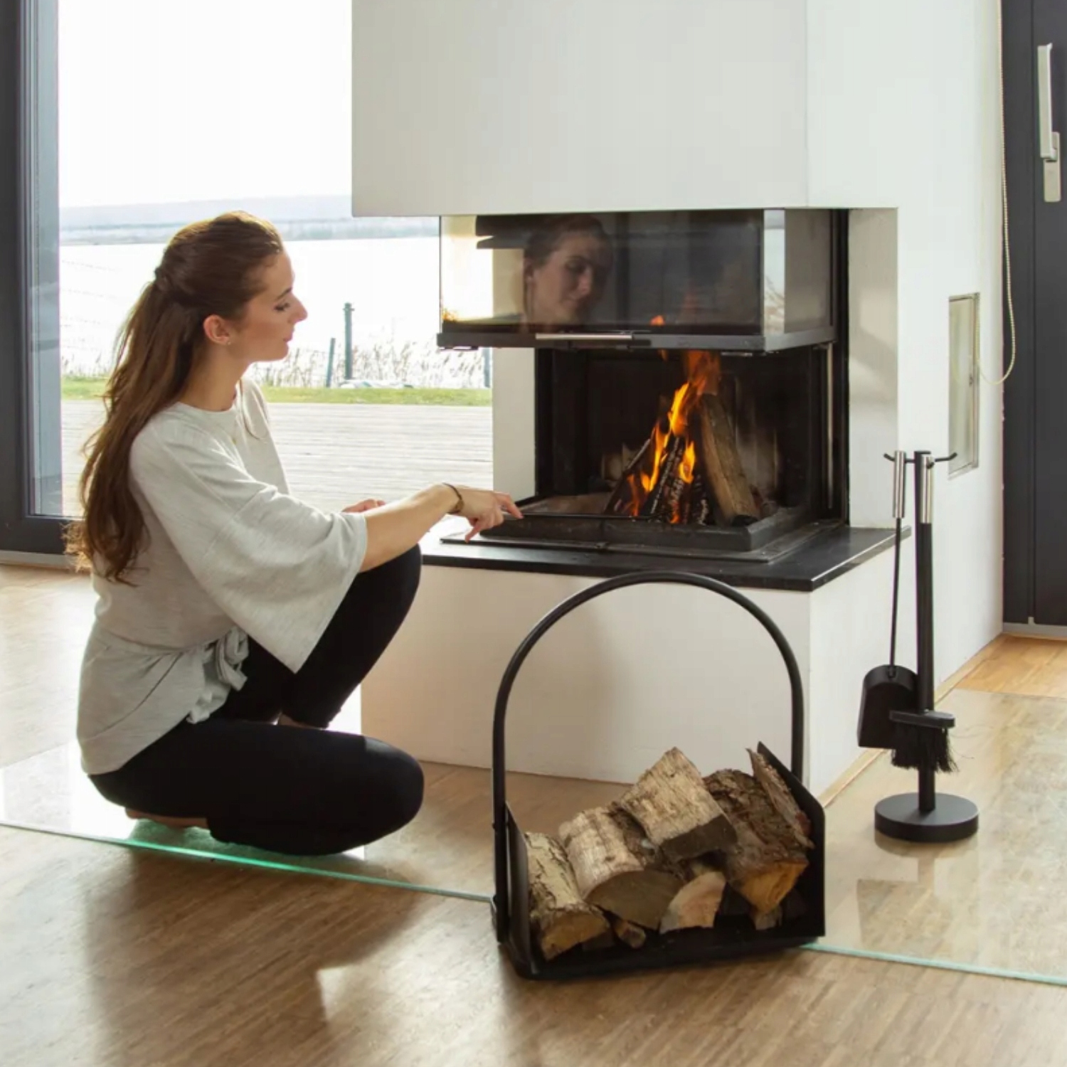 METALOWY STOJAK KOSZ NA DREWNO KOMINKOWE OPAŁOWE REGAŁ DO KOMINKA PRZENOŚNY Stan opakowania oryginalne