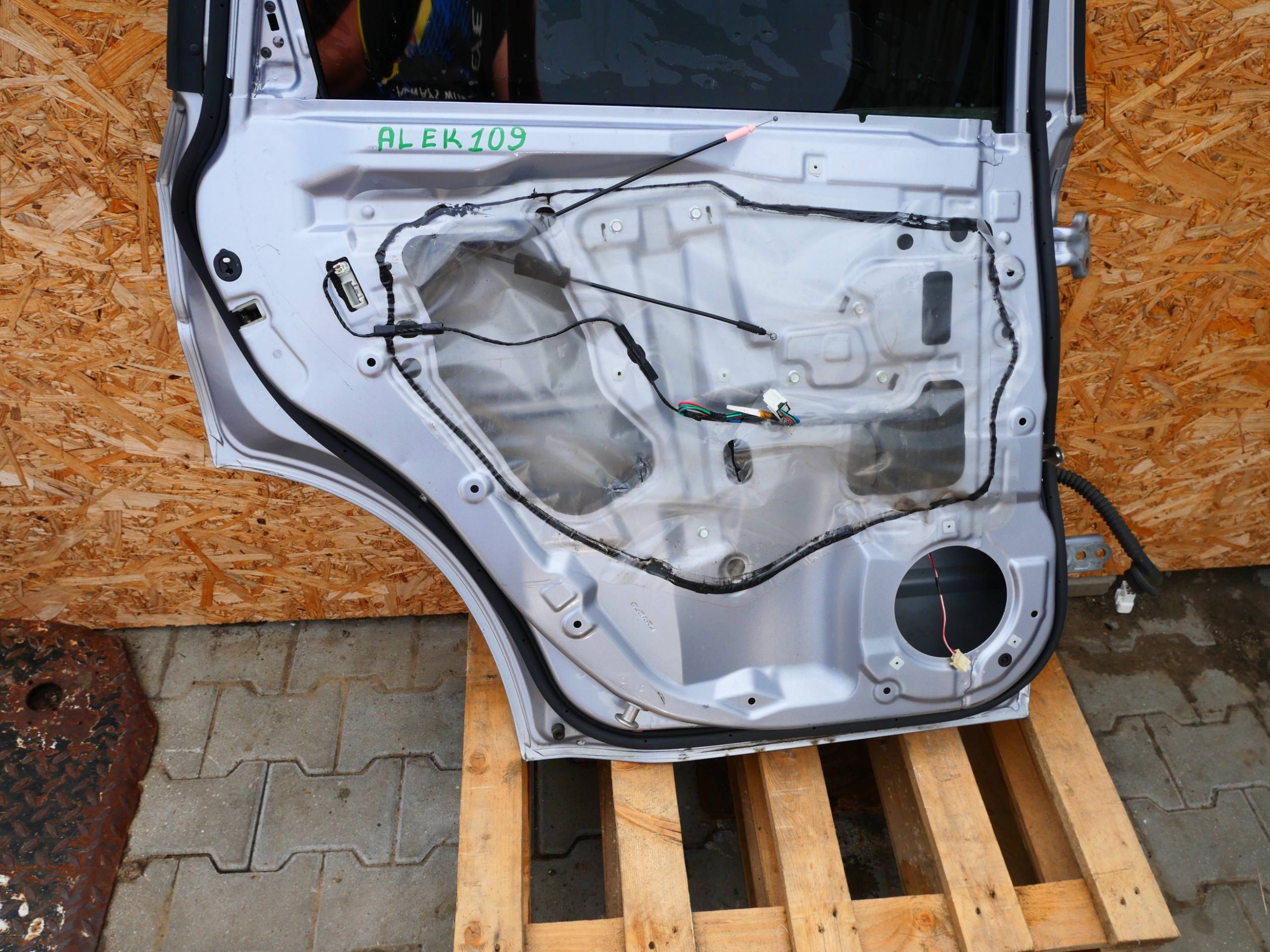 Tür links heck SUBARU FORESTER