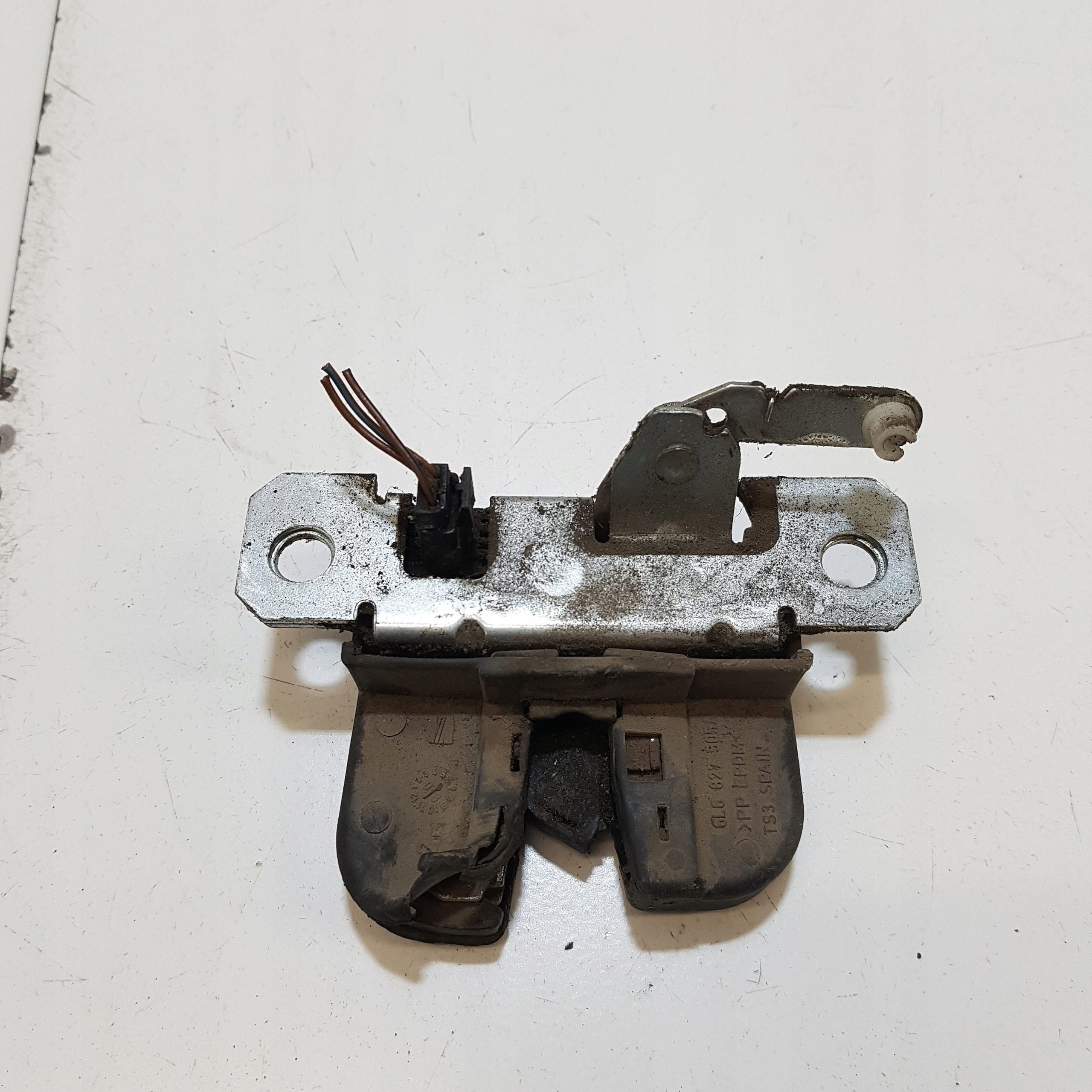 lock bonnet boot SEAT IBIZA 3 6L6827505