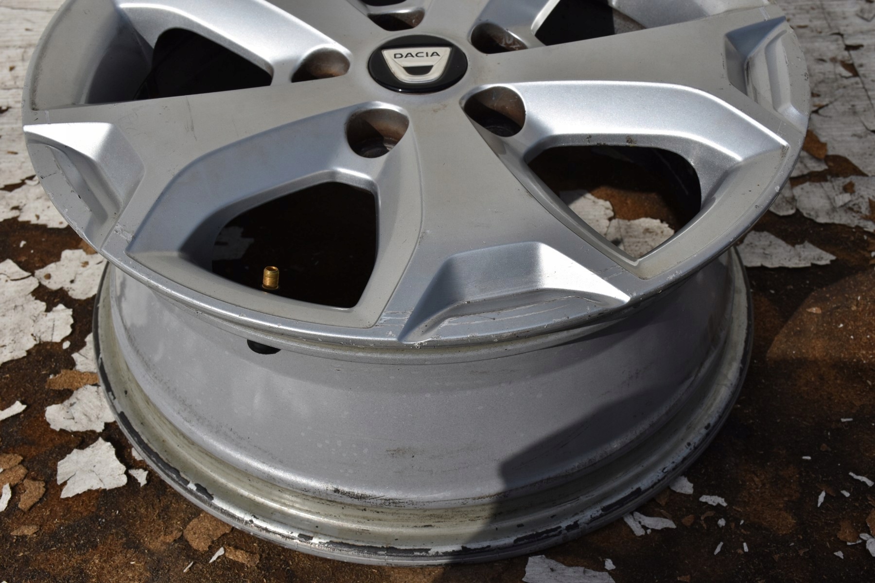 CERCHIO di alluminio DACIA DUSTER 6,5" x 16" 5x114,3 ET50 403006101R