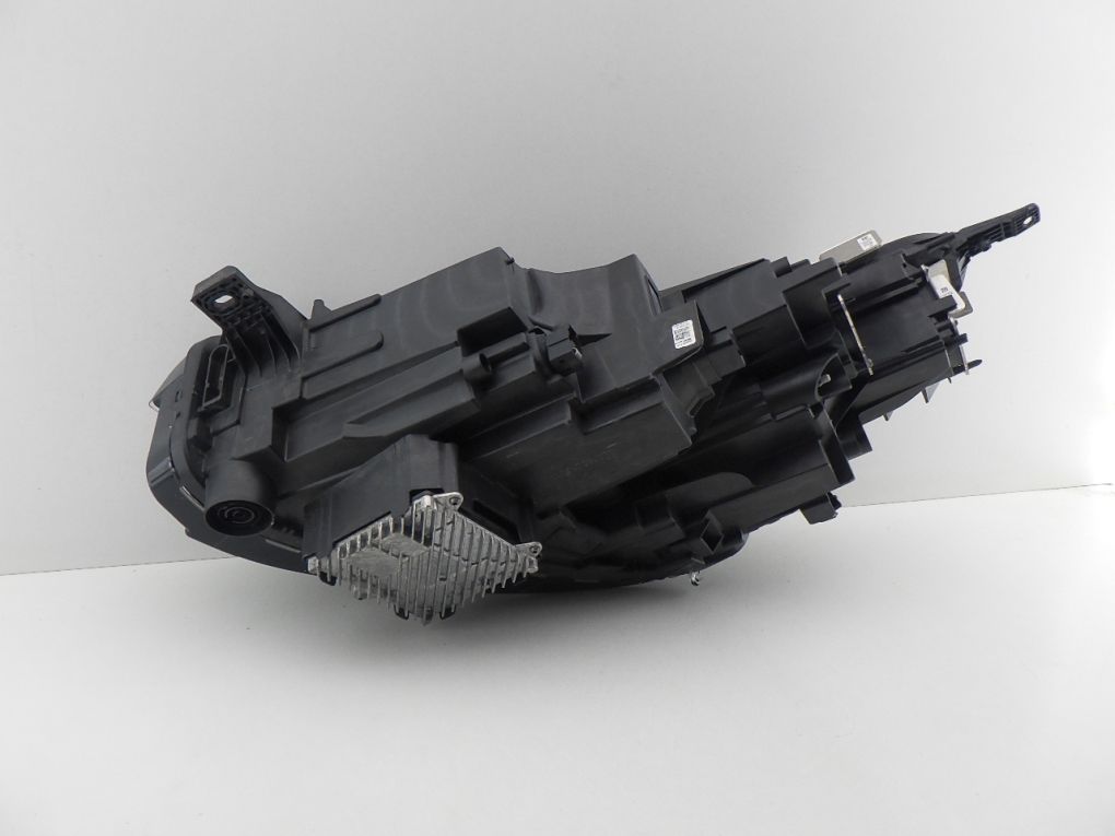FORD KUGA MK3 III LIFT FULL LED PV4B13E016AF 24- light front right