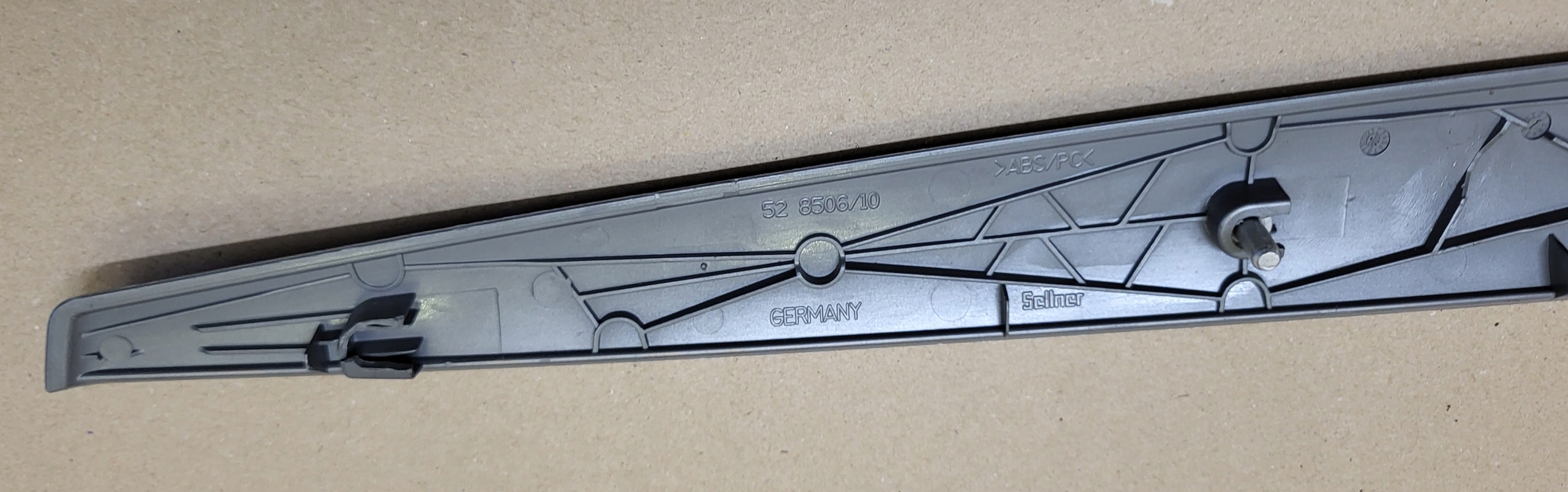 молдинг декор консоли BMW 1 E87 E81 E82 7071272 7124745 7147012