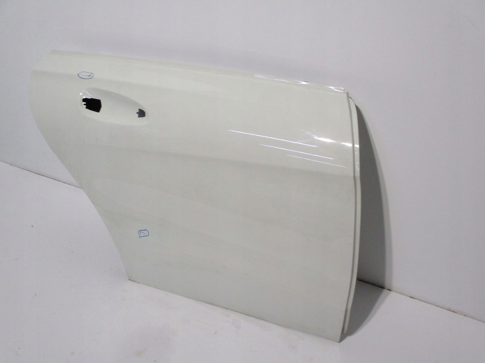door right rear. MERCEDES 117