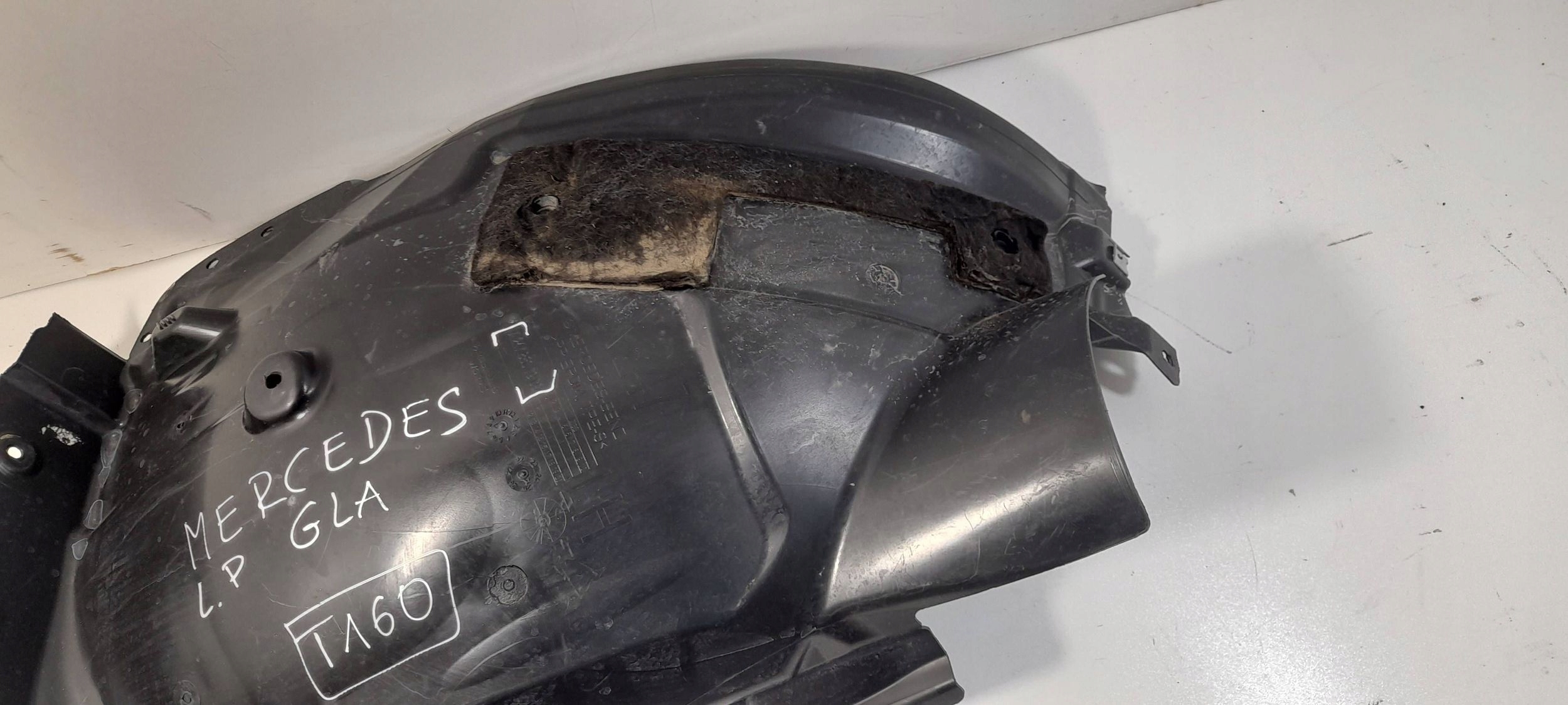 Mercedes-Benz GLA H247 mudguard front left A2478807909 (T160)