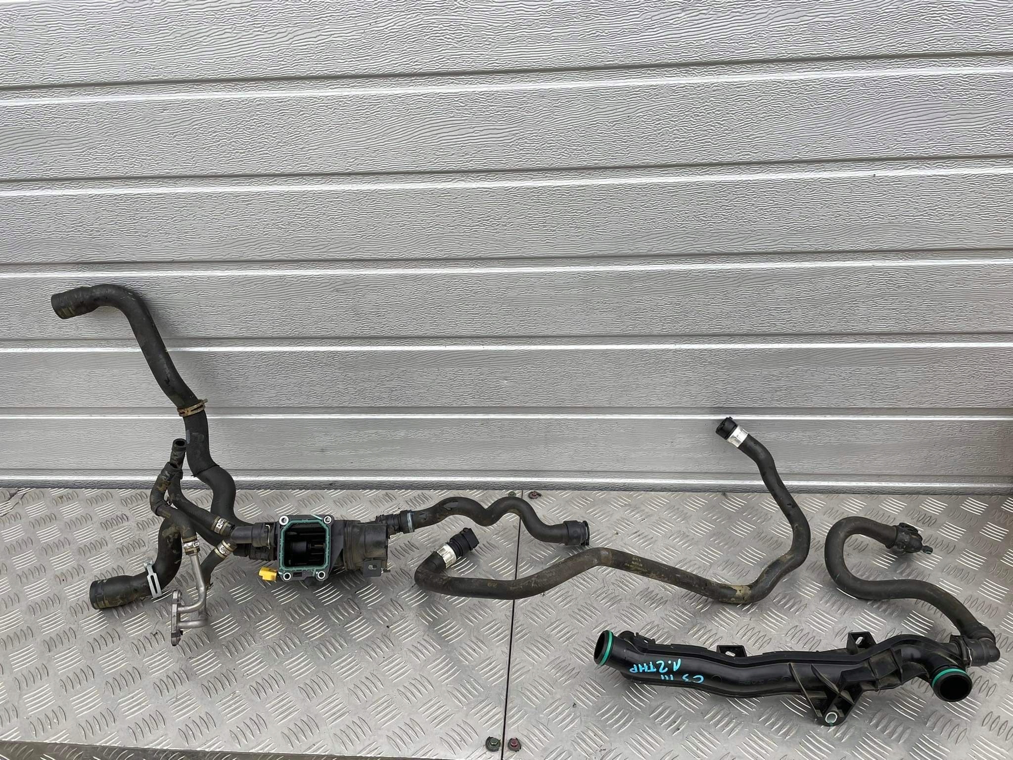 9803145580 REG1 - CITROEN C3 III водопровід термостат 1.2 THP