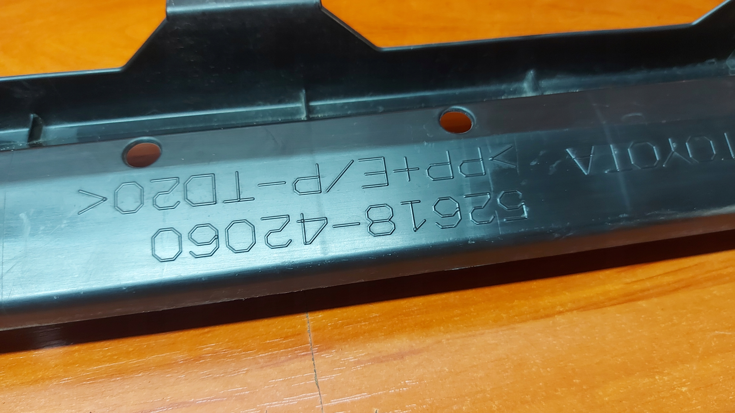 ABSORBER pillar of a bumper front front TOYOTA RAV4 V 18