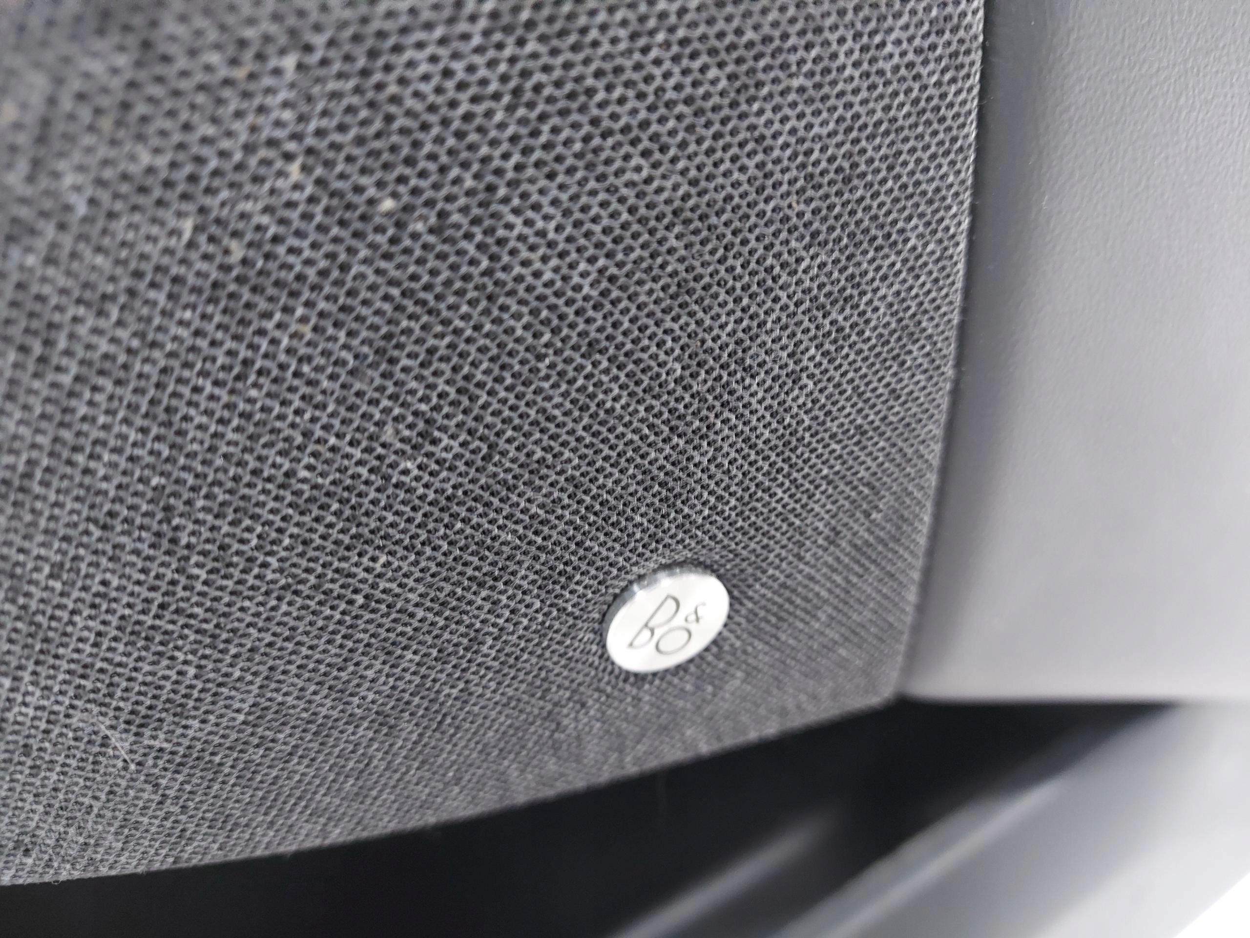 FORD MACH-E upholstery side door rear part right bang Olufsen B&O