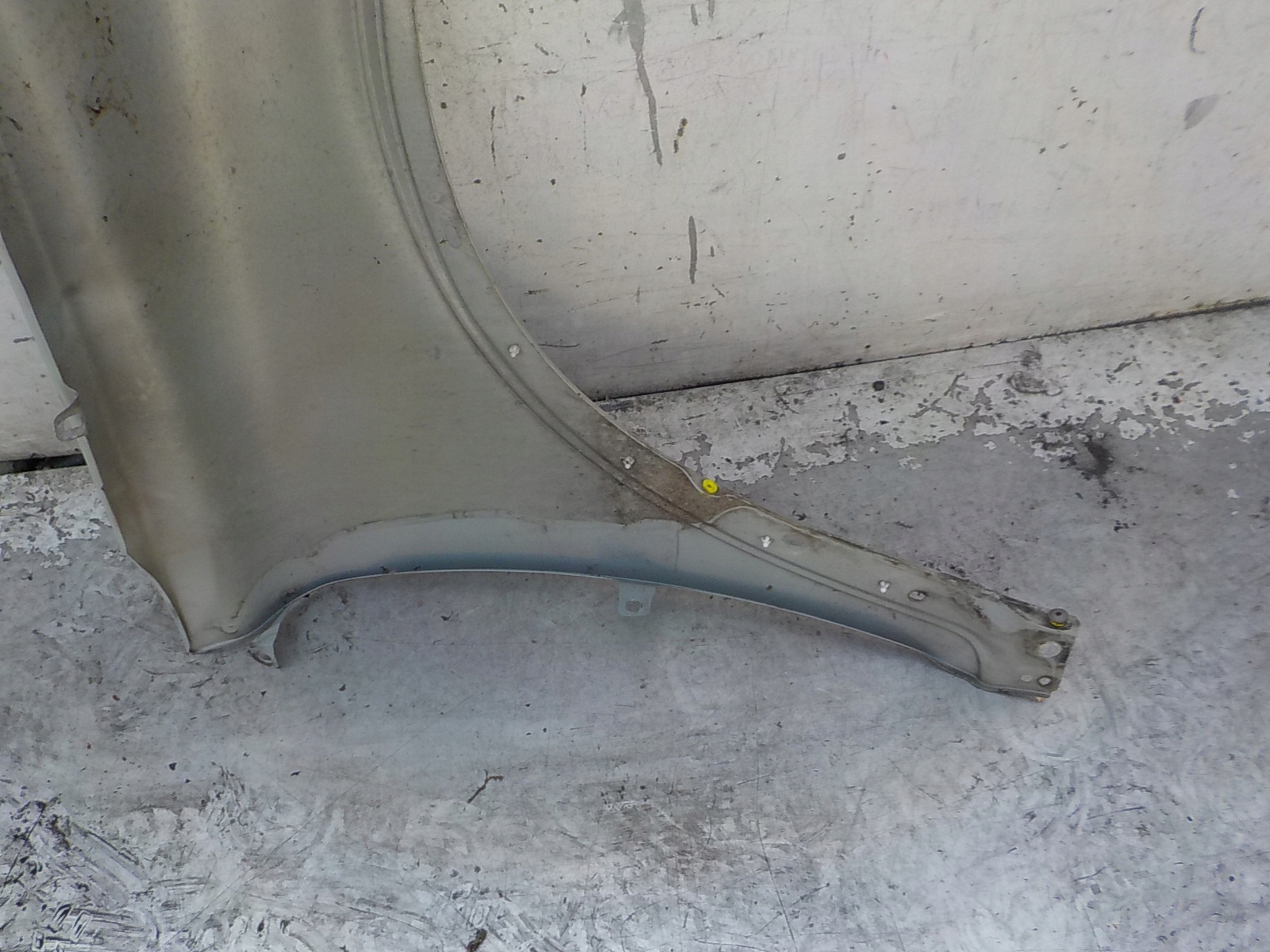 590 VOLVO C30 LIFT fender left front front