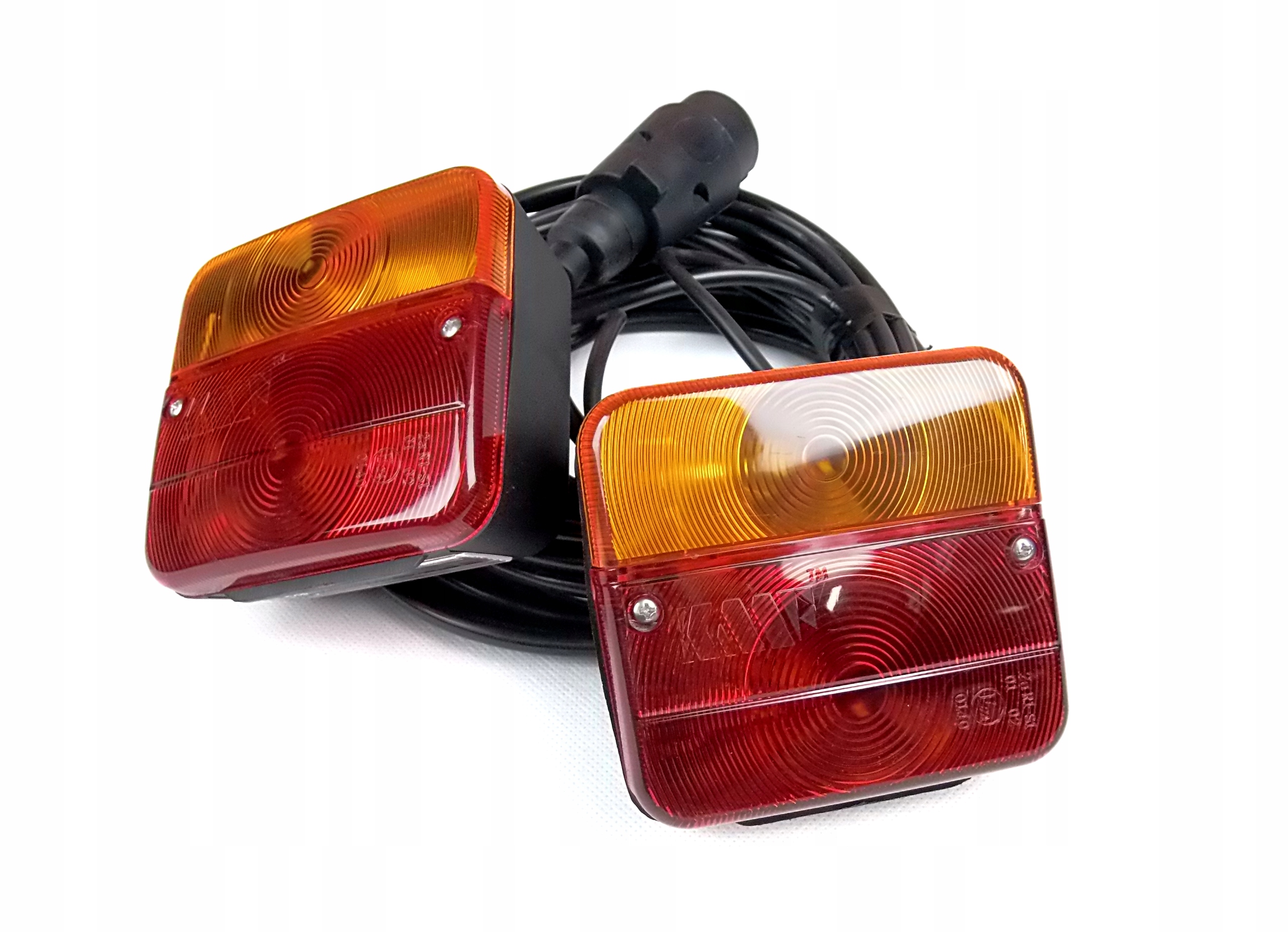 Zestaw lampy tylne oświetlenie przyczep +5m EAN (GTIN) 5901741306756