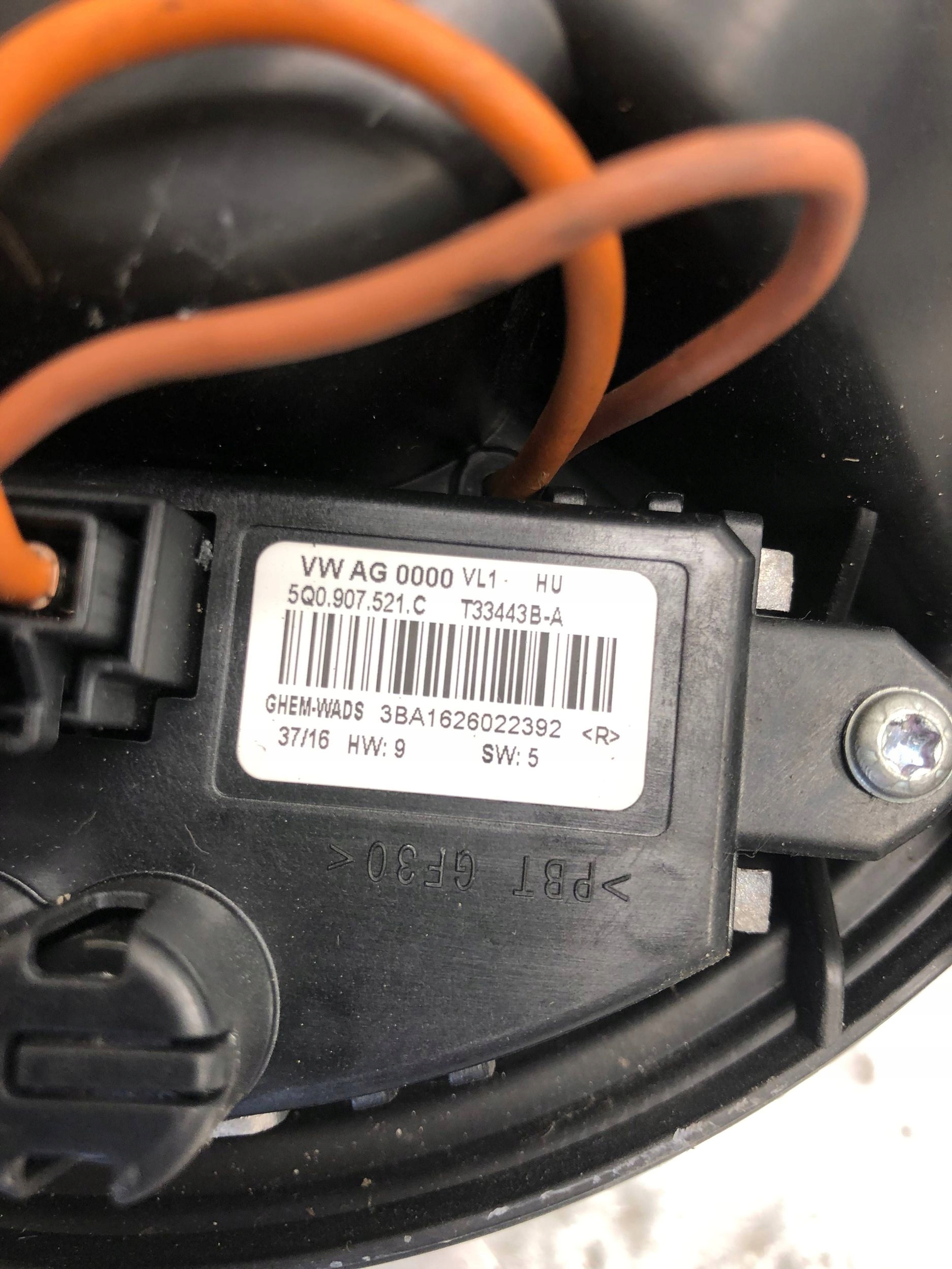 DMUCHAWA Lüfter VW TOURAN III 3Q1819021E 5Q0907521C