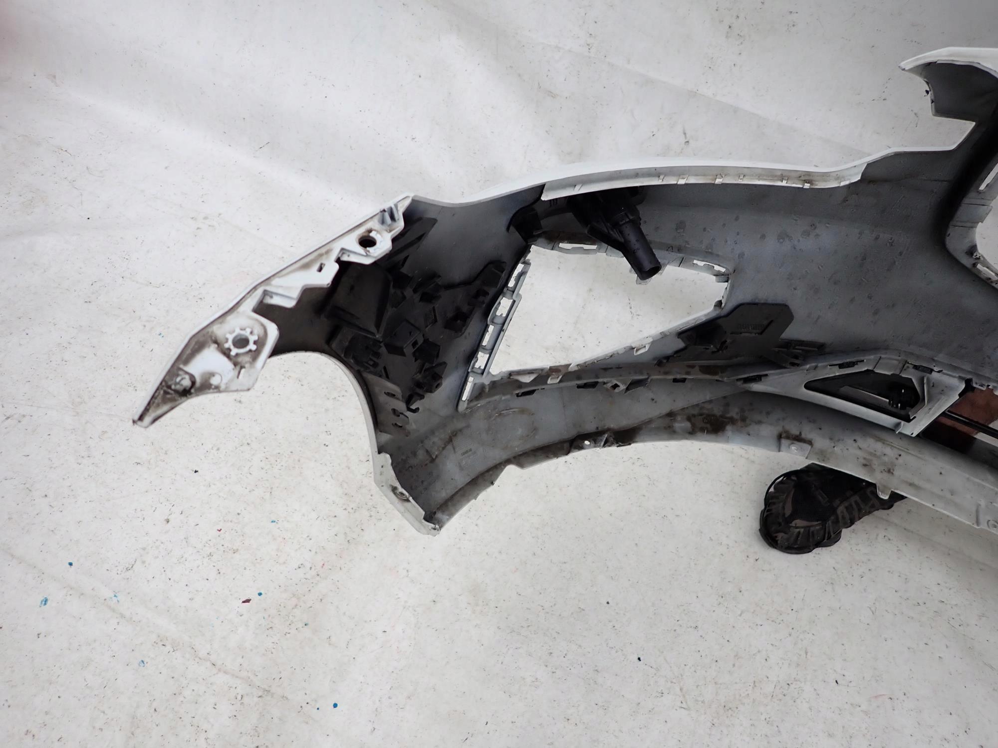 VOLVO V60 II 2 R-design 18- bumper front front
