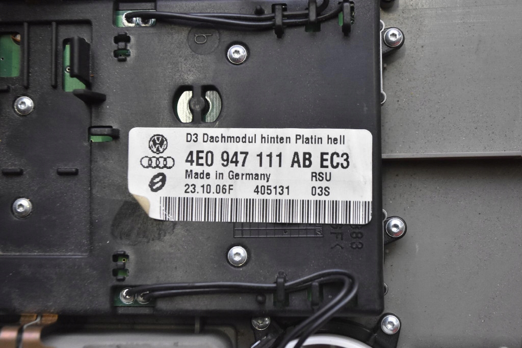Licht der Beleuchtung Innen- heck 4E0947111AB AUDI A8 D3 LIFT 05-07