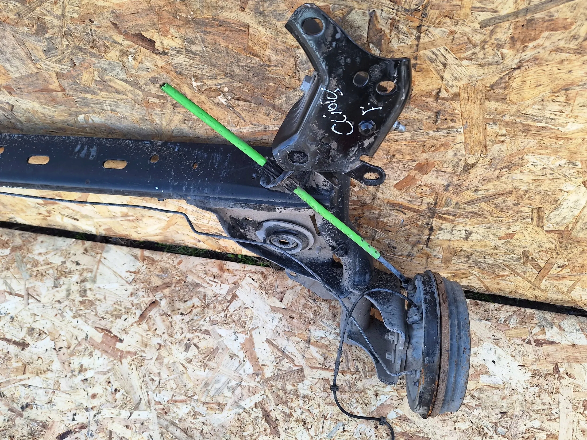 axis rear part Renault Clio IV H-B 12