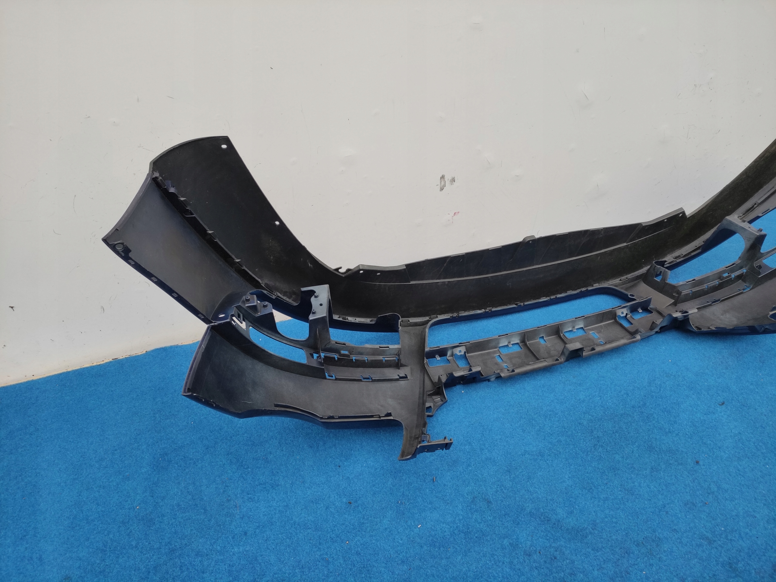 VW PASSAT B6 3C bumper front + SPOILER 3C0807221 RA215