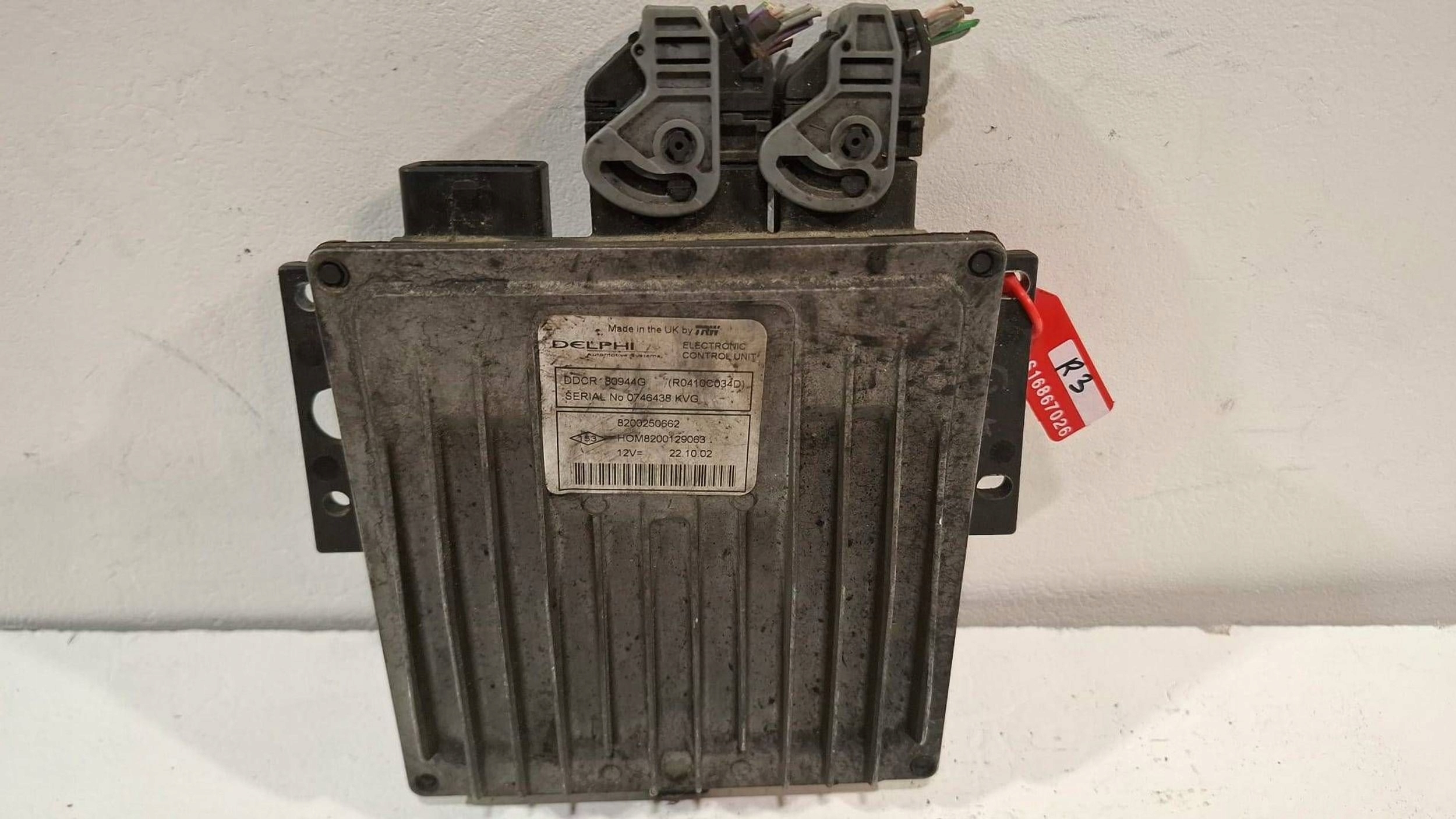 control unit of the engine computer 8200129063 Renault Clio II 1.5 DCI