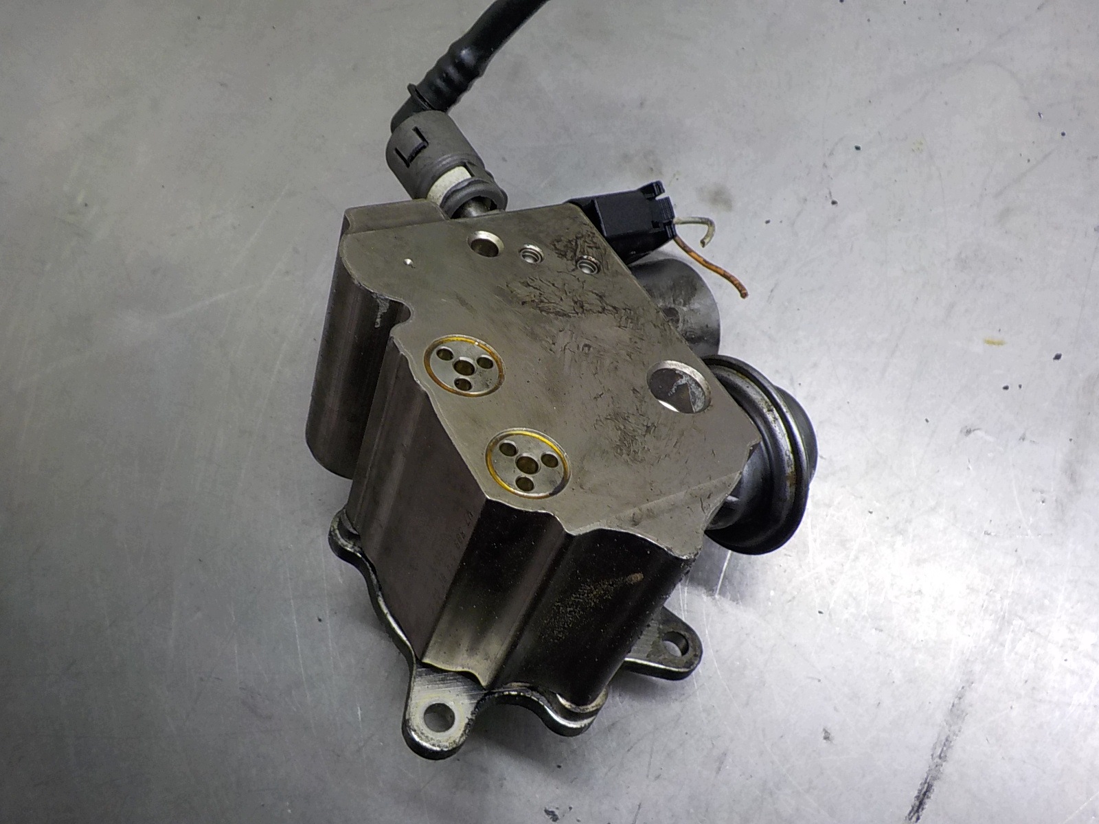 PEUGEOT 207 1.6 THP ORG feed pump V75888798003C