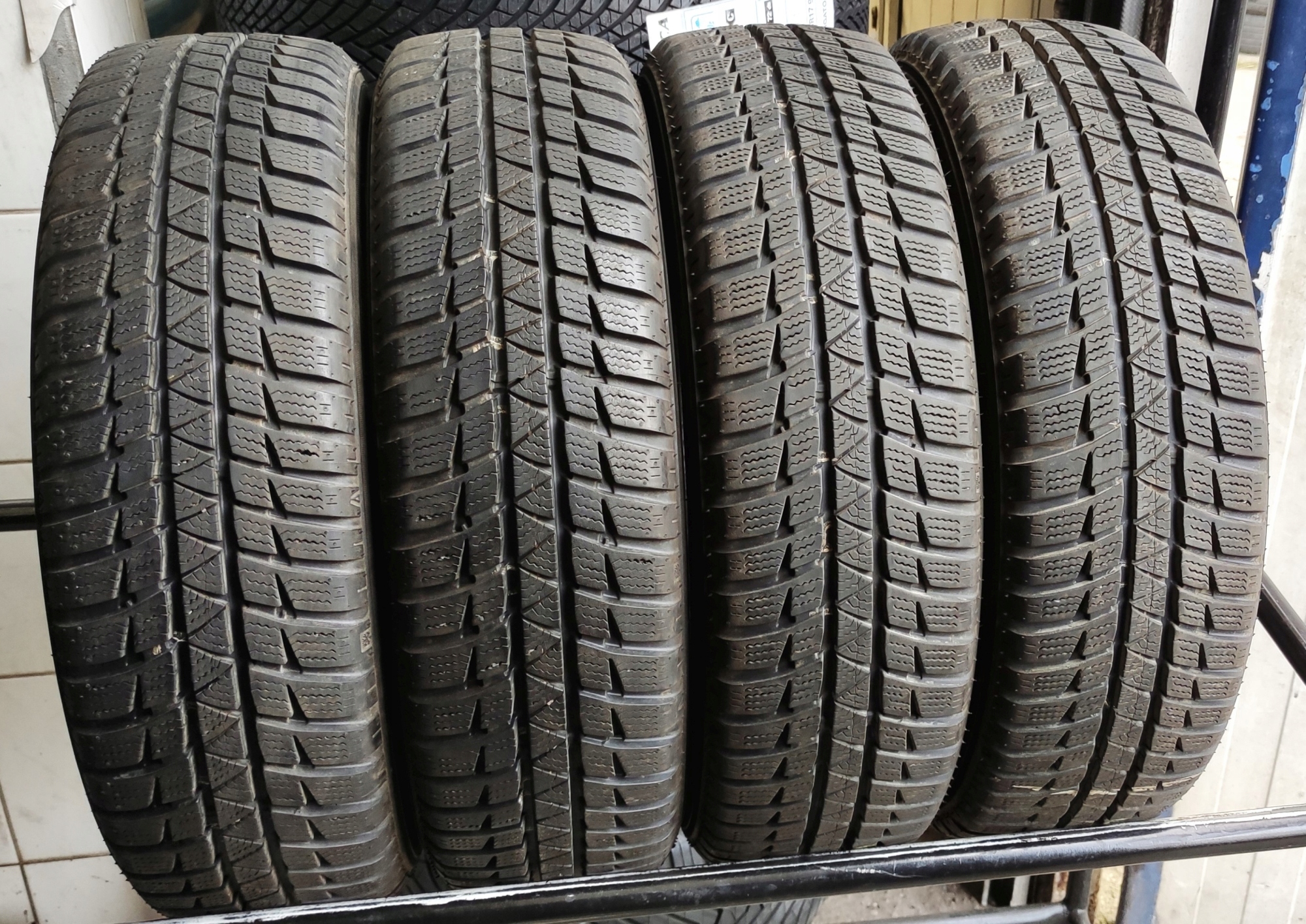 Opony 165/60/15 Falken 2x7mm 2x6,5mm 4szt.=450zł Z