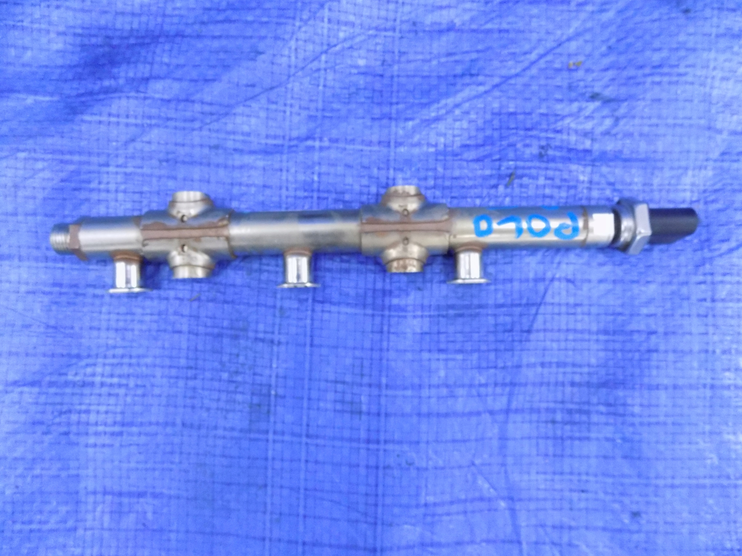 injection ramp VW POLO 2G 1,0B 17