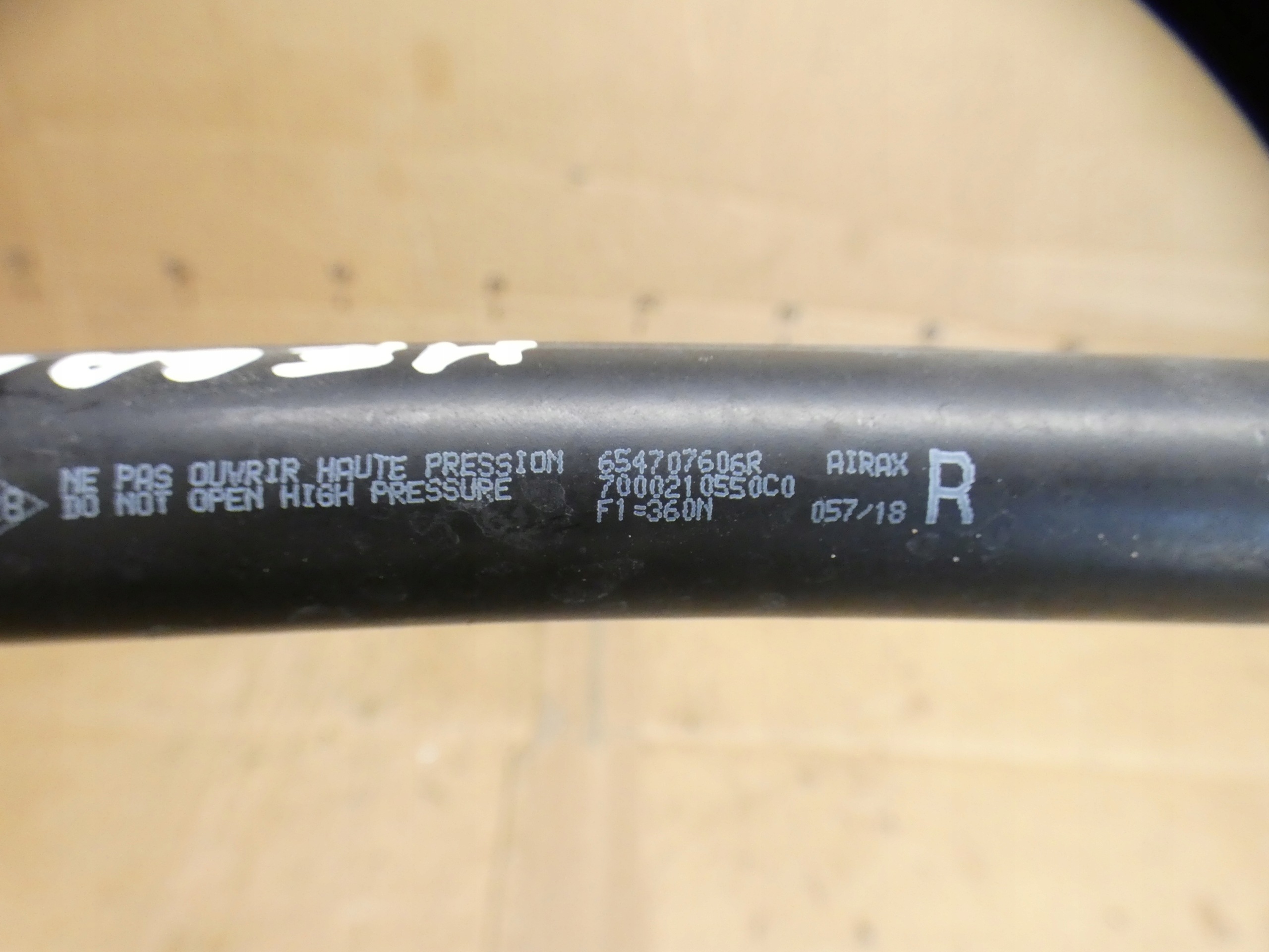 damper bonnets right left Renault Megane IV 654700462R 654707606R