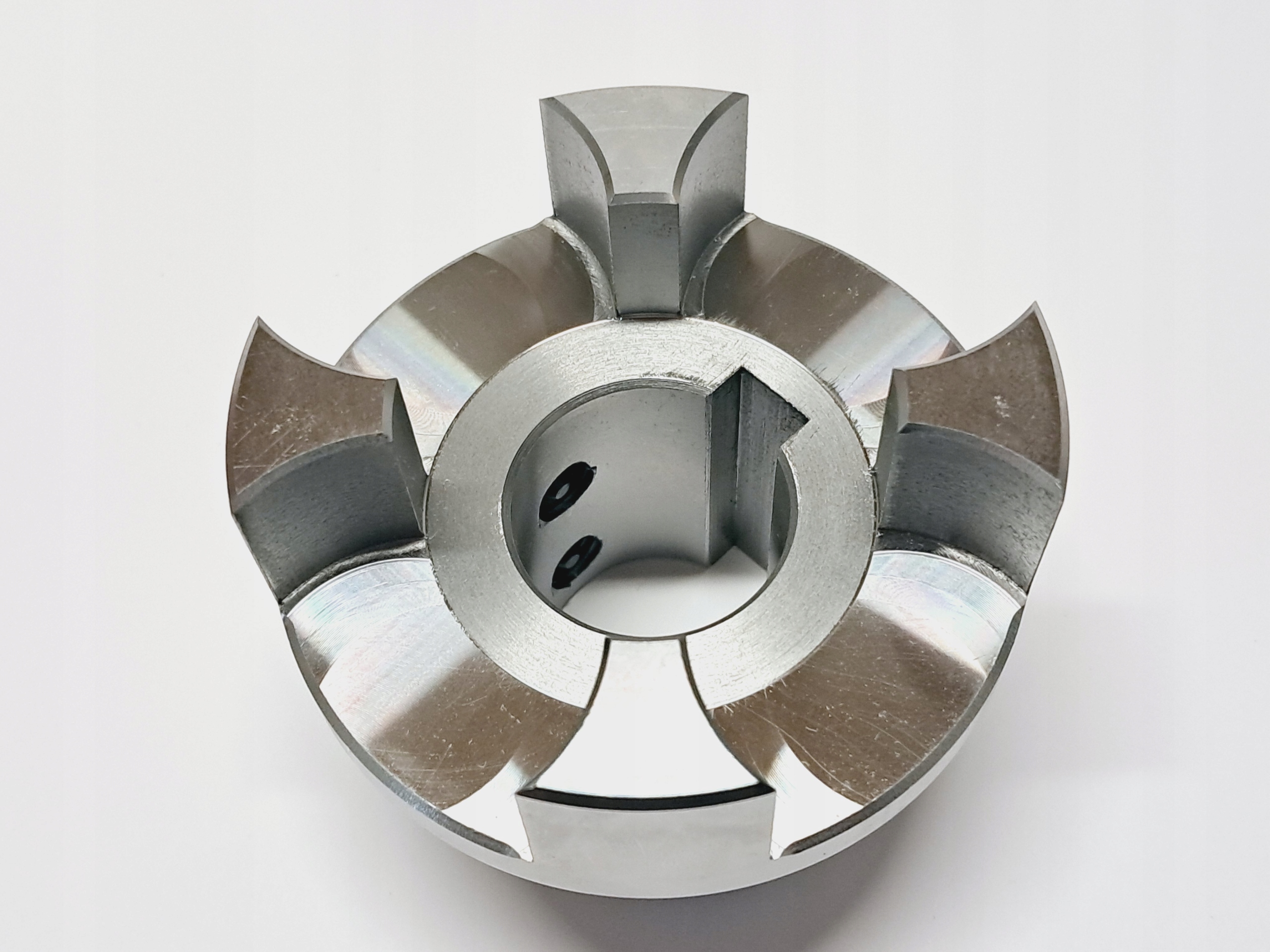 Spojka průměru 80 mm s otvorem fi30 w10 polovina fi80 L114