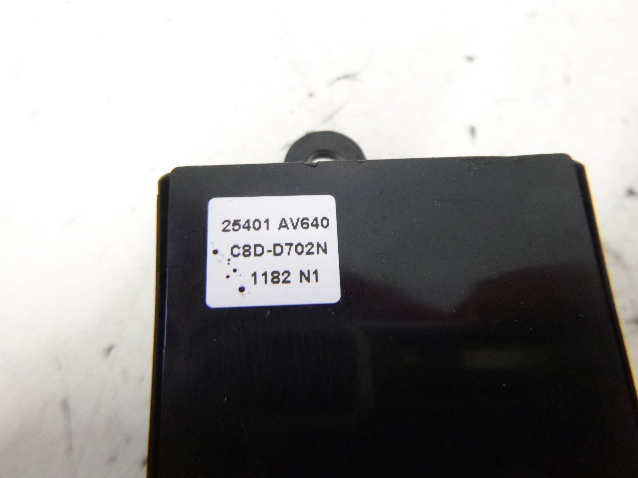 window control switch left Nissan Primera P12 2007r. AV640