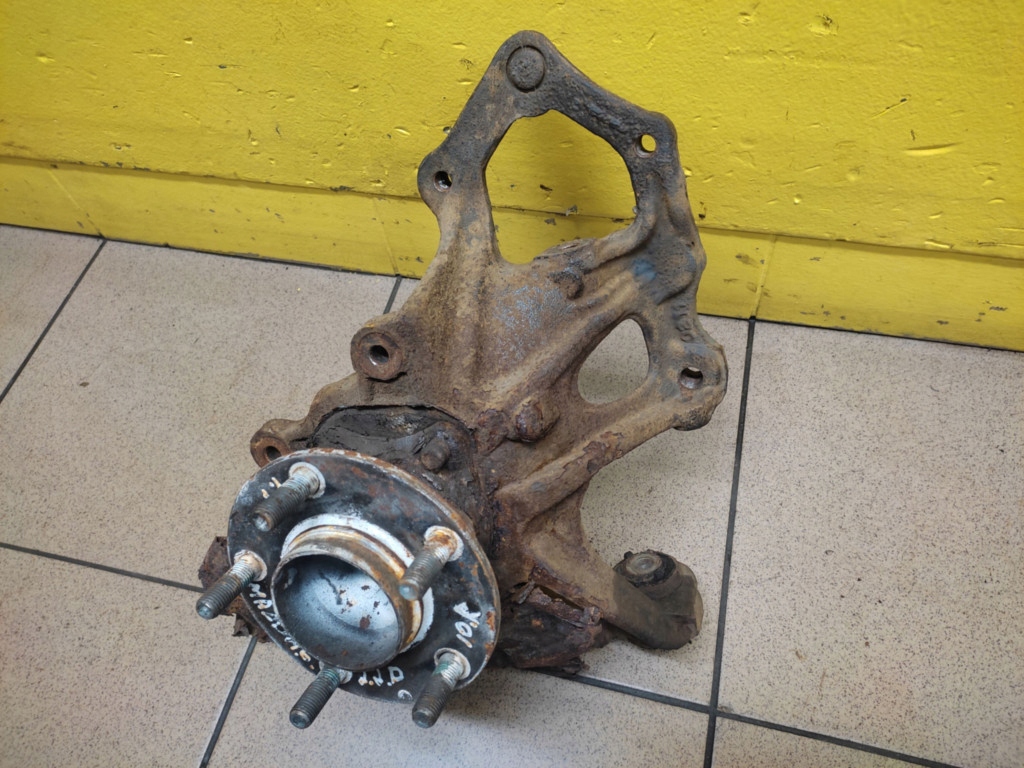MAZDA 6 II otoč čepu pravý záď