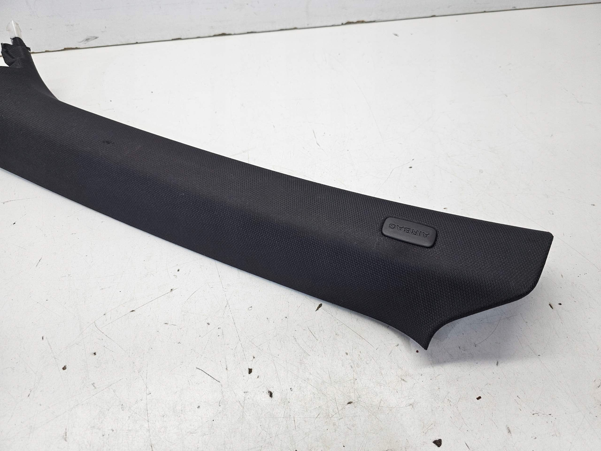 cover SLUPKA A left AUDI A5 COUPE 8T0867233B