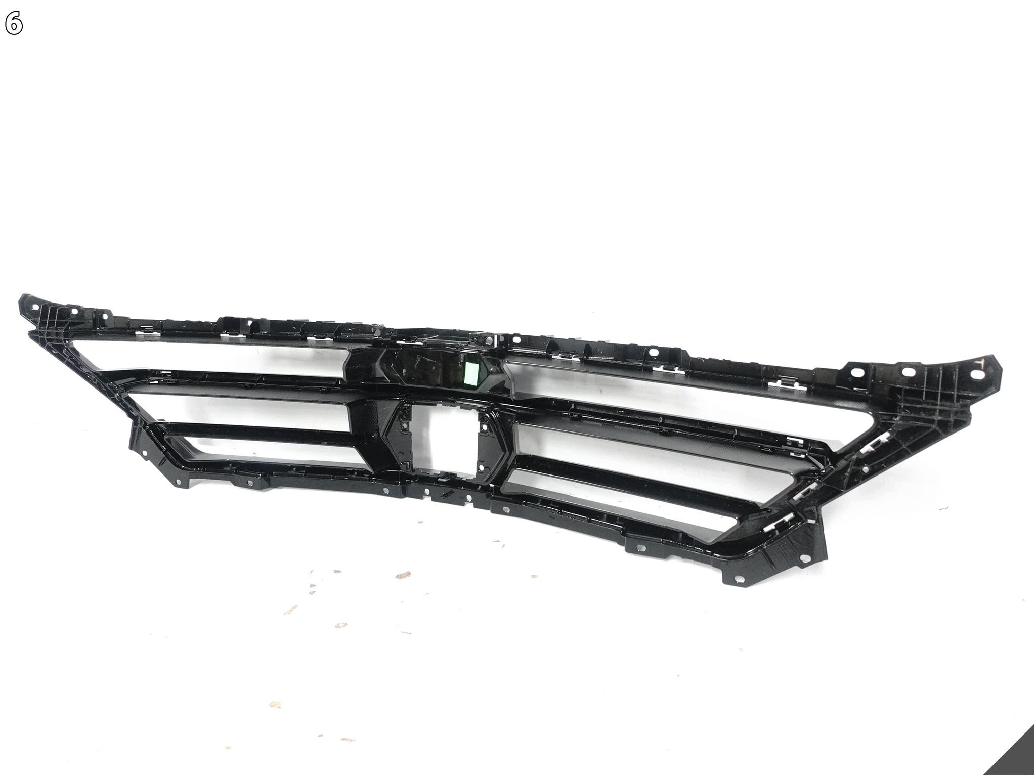 LAMBORGHINI URUS S PERFORMANTE 4ML 22- grid front PREKLADgrill W bumper front