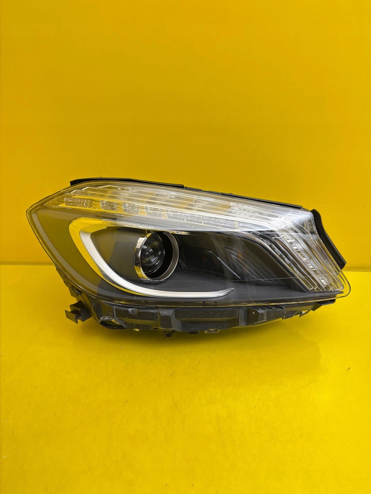 light right Mercedes-Benz A-class 176 A176 W176 Xenon non-setting A176820126