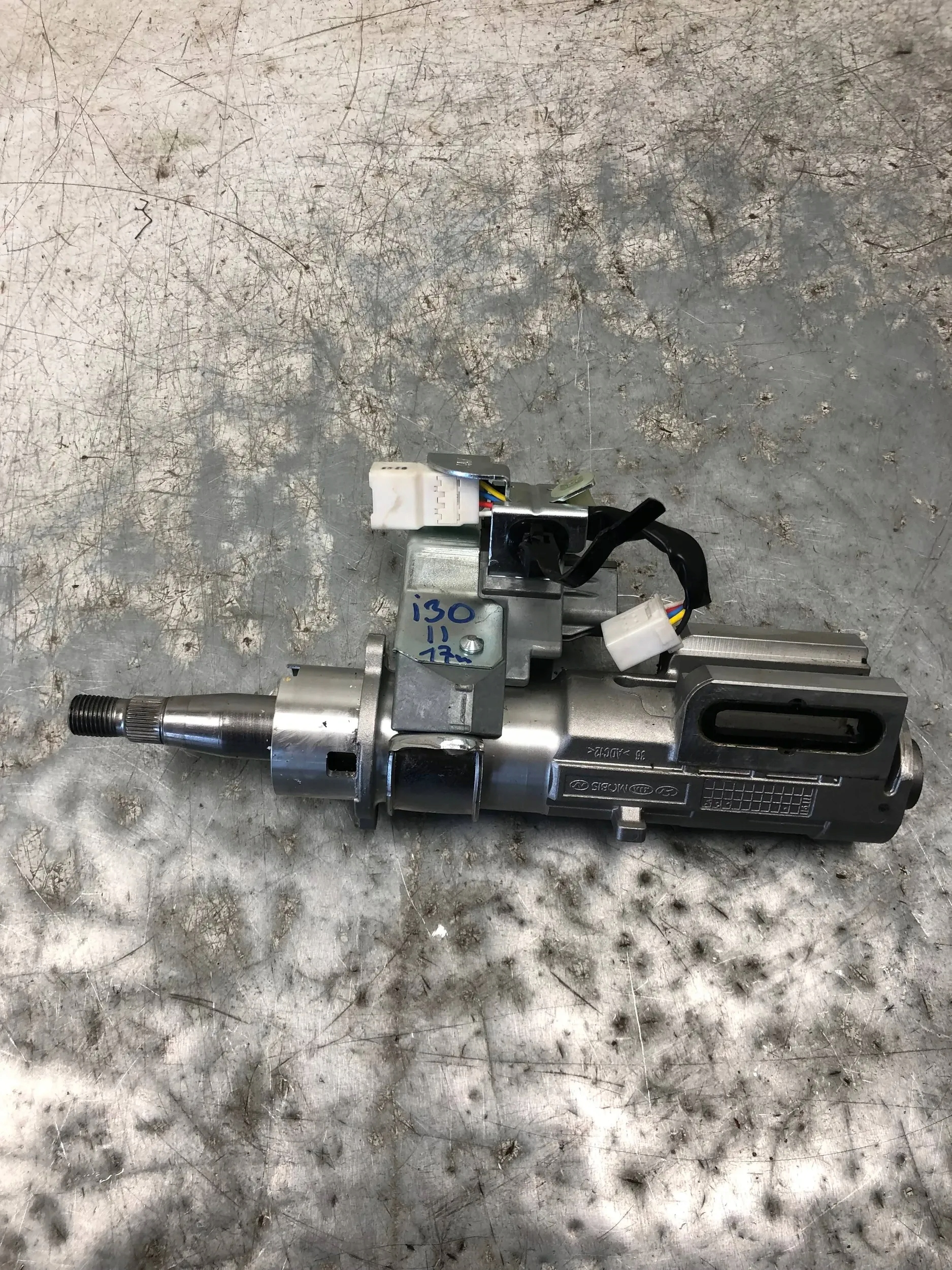 BLOKADA des Lenkrads HYUNDAI I30 II 81900-A5002