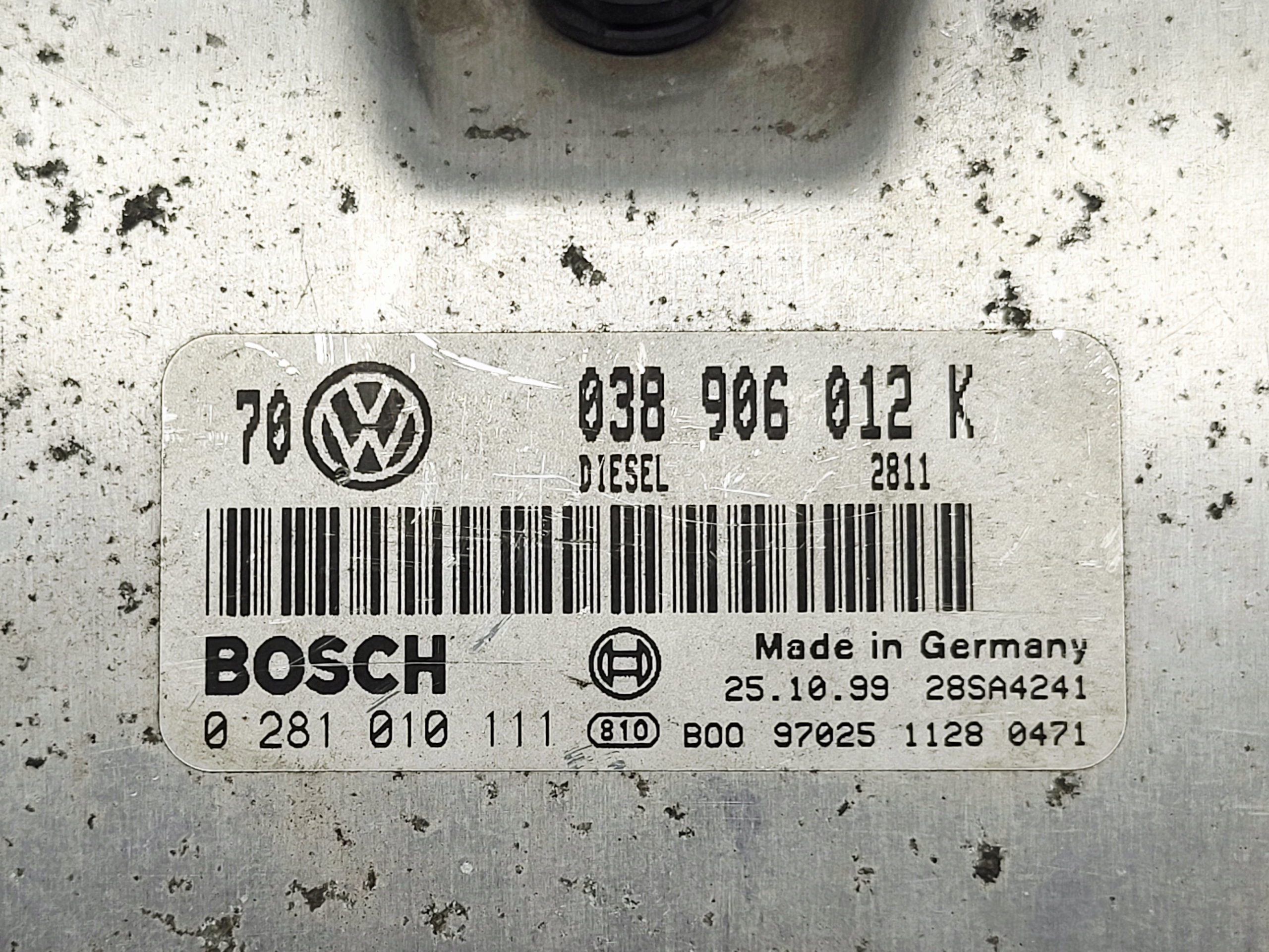 computer control unit of the engine Vw GOLF IV 1.9 TDI 90KM 0281010111 038906012K
