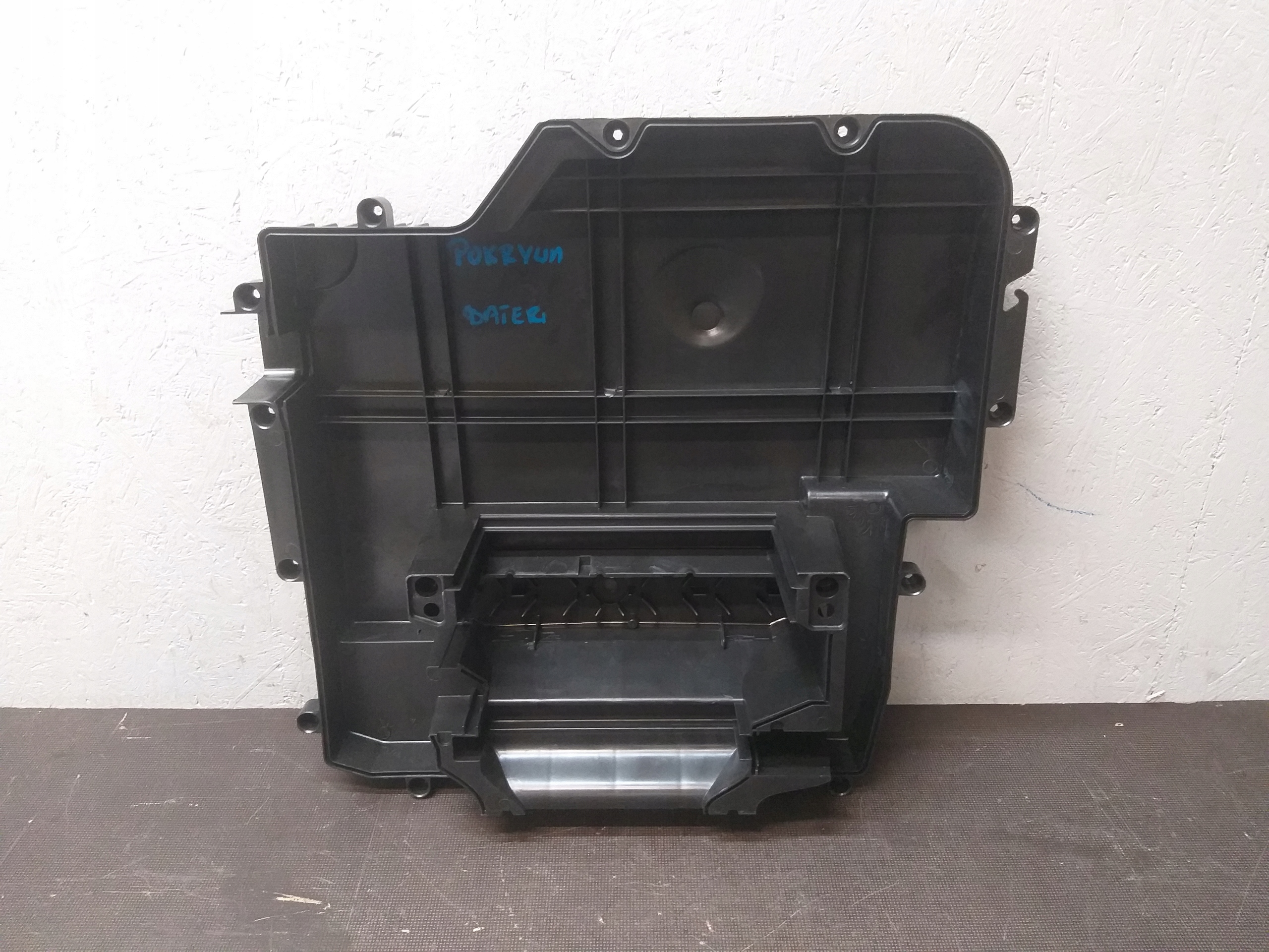 ABDECKUNG CHLODZENIA BATERII RENAULT ZOE BZ67050