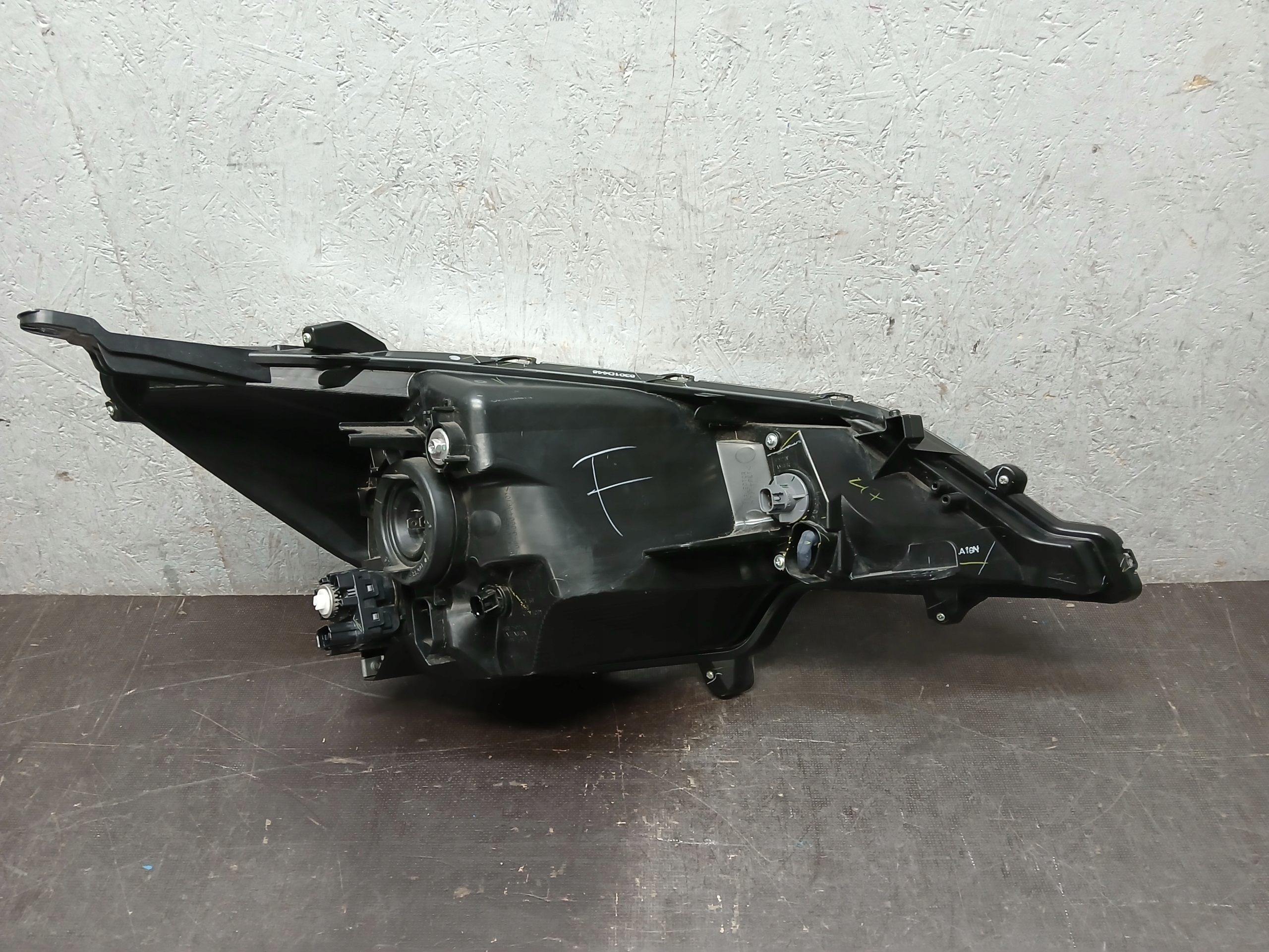 light front left MITSUBISHI SPACE STAR III 3 19