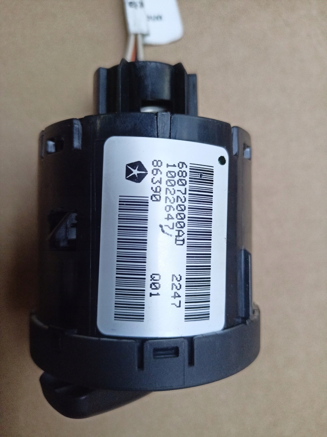 light switch Chrysler Town and Country 5 facelift 2012 68072000AD