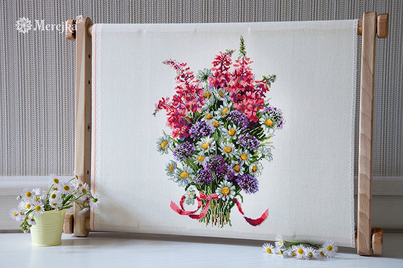 Sada pro křížkovou výšivku „Polní kytice“ 28x20 cm