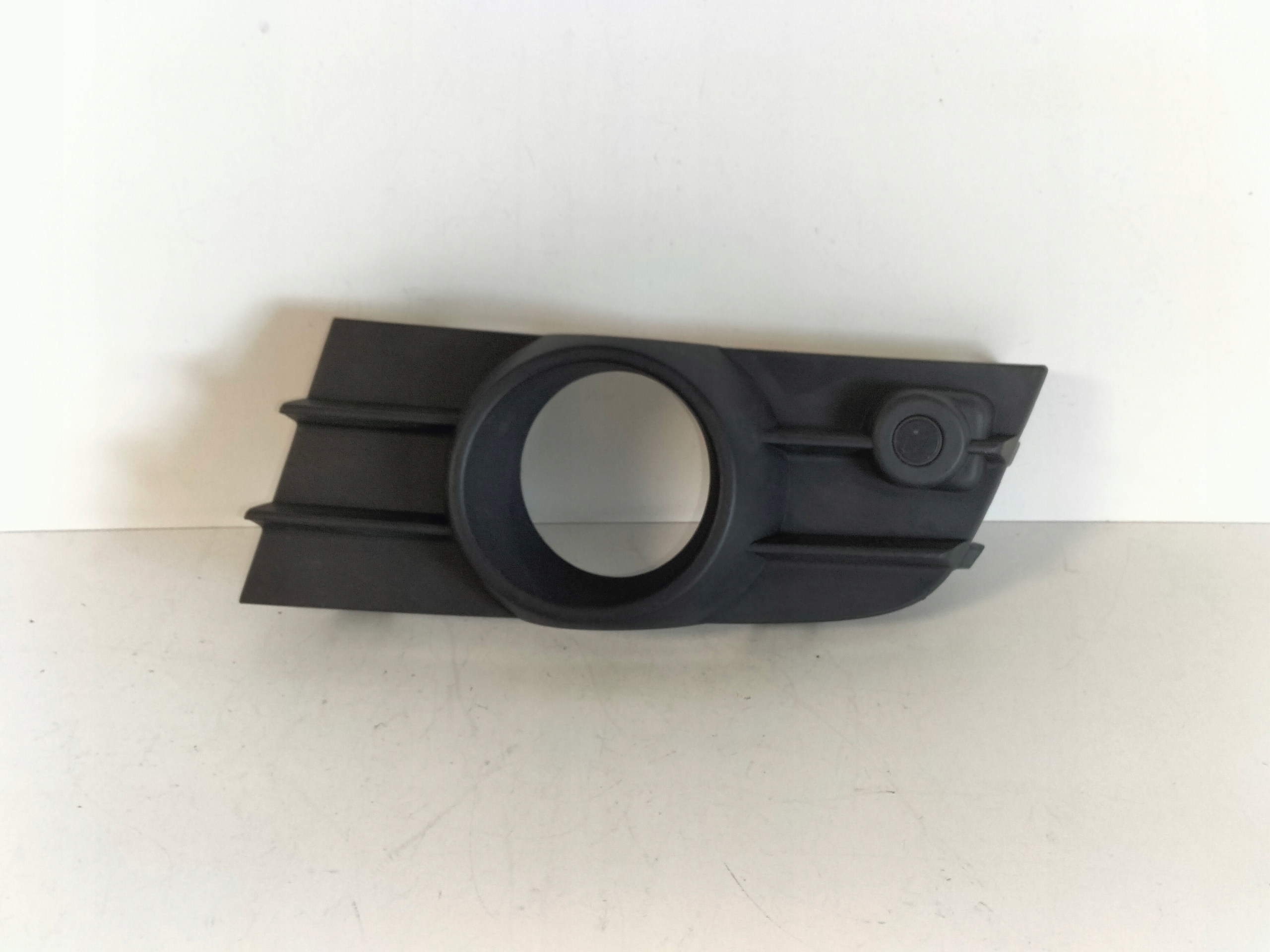 grille grid of a bumper left RENAULT LAGUNA III 07-10
