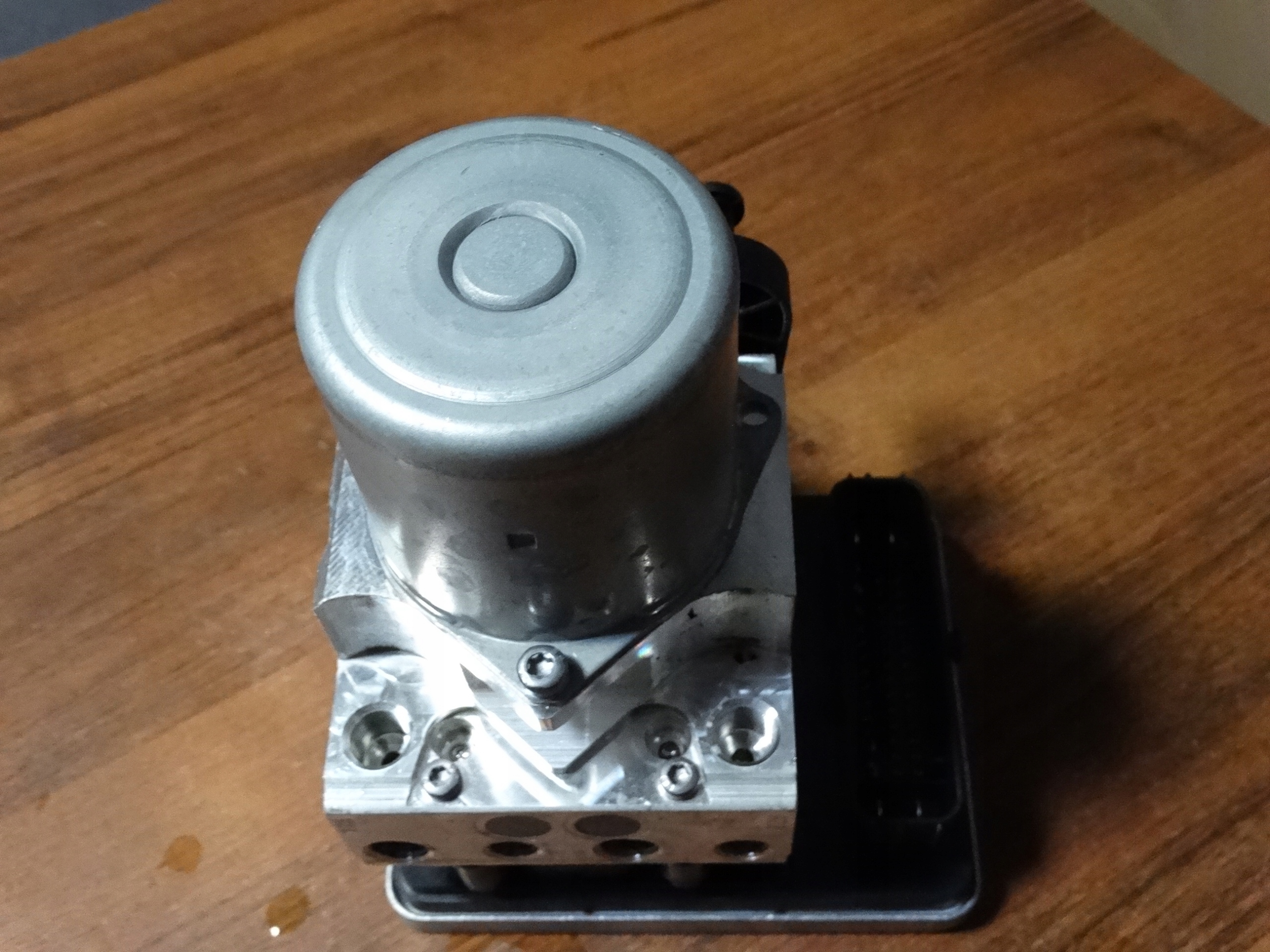 control unit pump ABS RADAR MERCEDES W205 W253 1 9