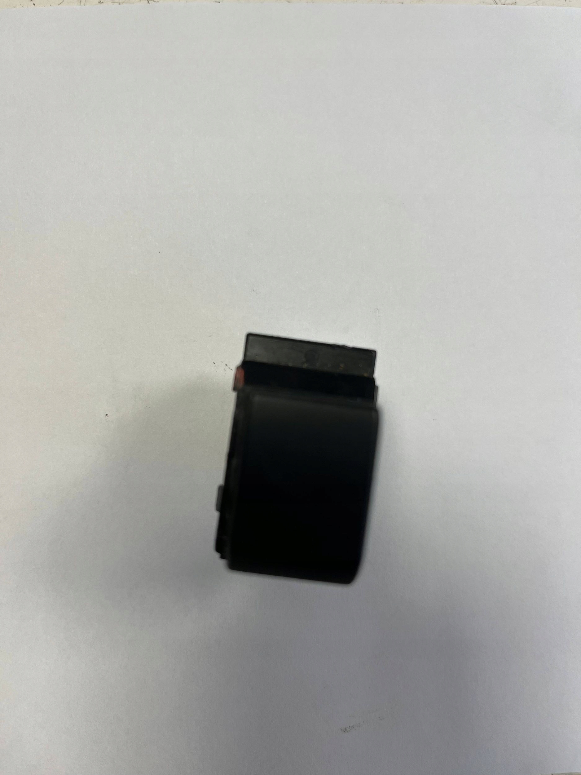 KIA VENGA button lifting windows L/P rear part