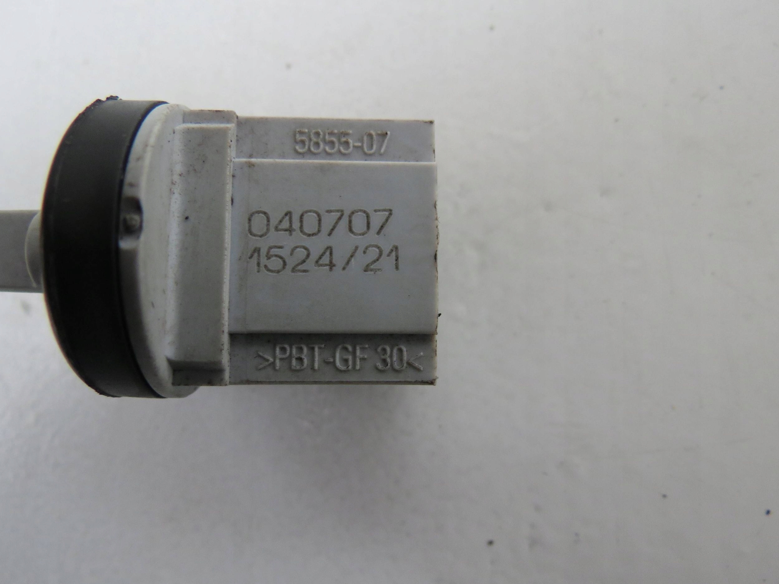 sensor TEMPERATURY PORSCHE CAYENNE and 7L5 4.8 V8 1K0907543A