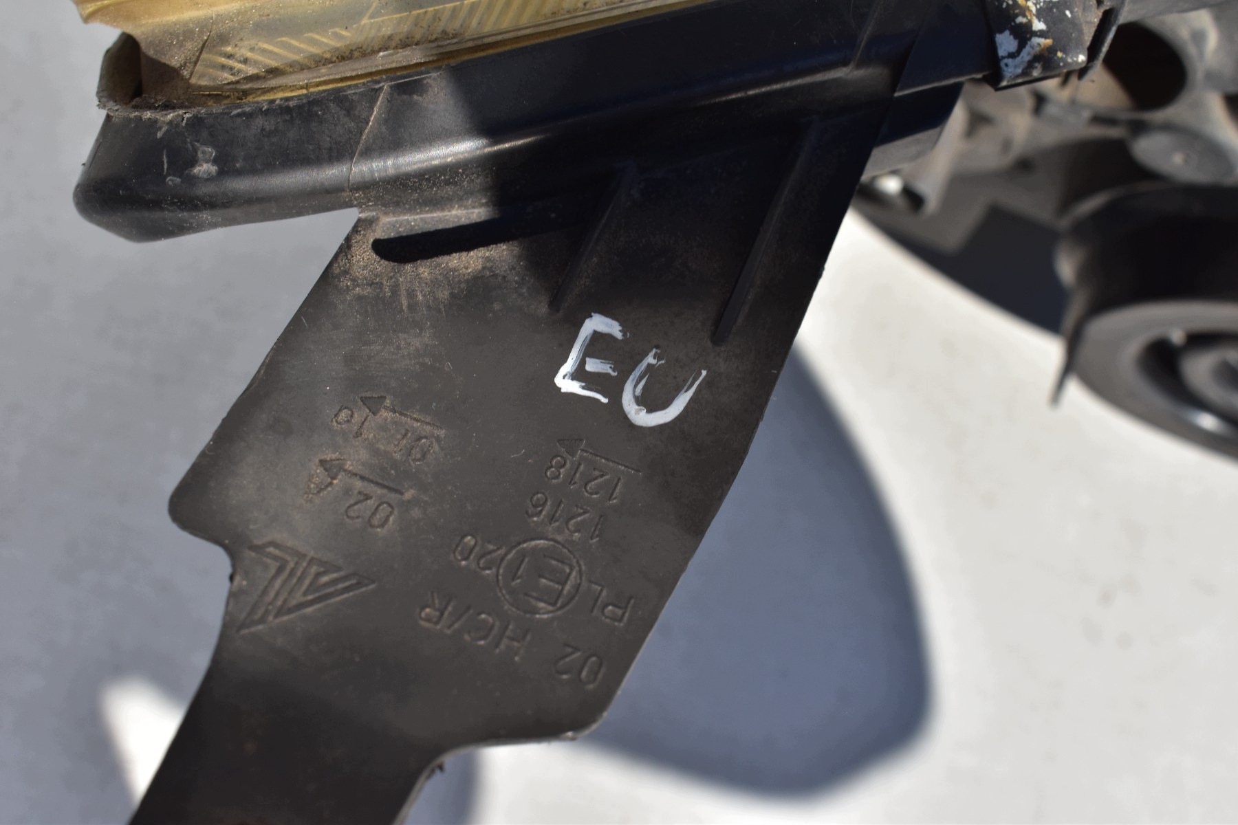 light left front HONDA CIVIC VII 2000-2005 0301193301 33151-S6A-G020 EU