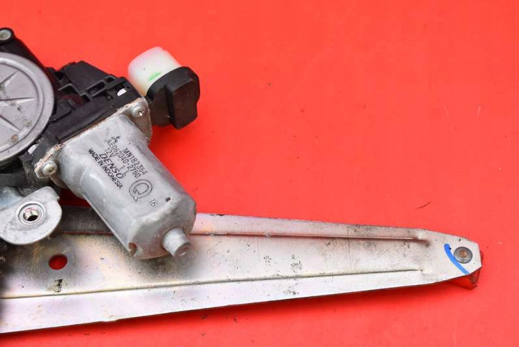 window regulator left rear part MN182354 MITSUBISHI L200 4 IV 06-15